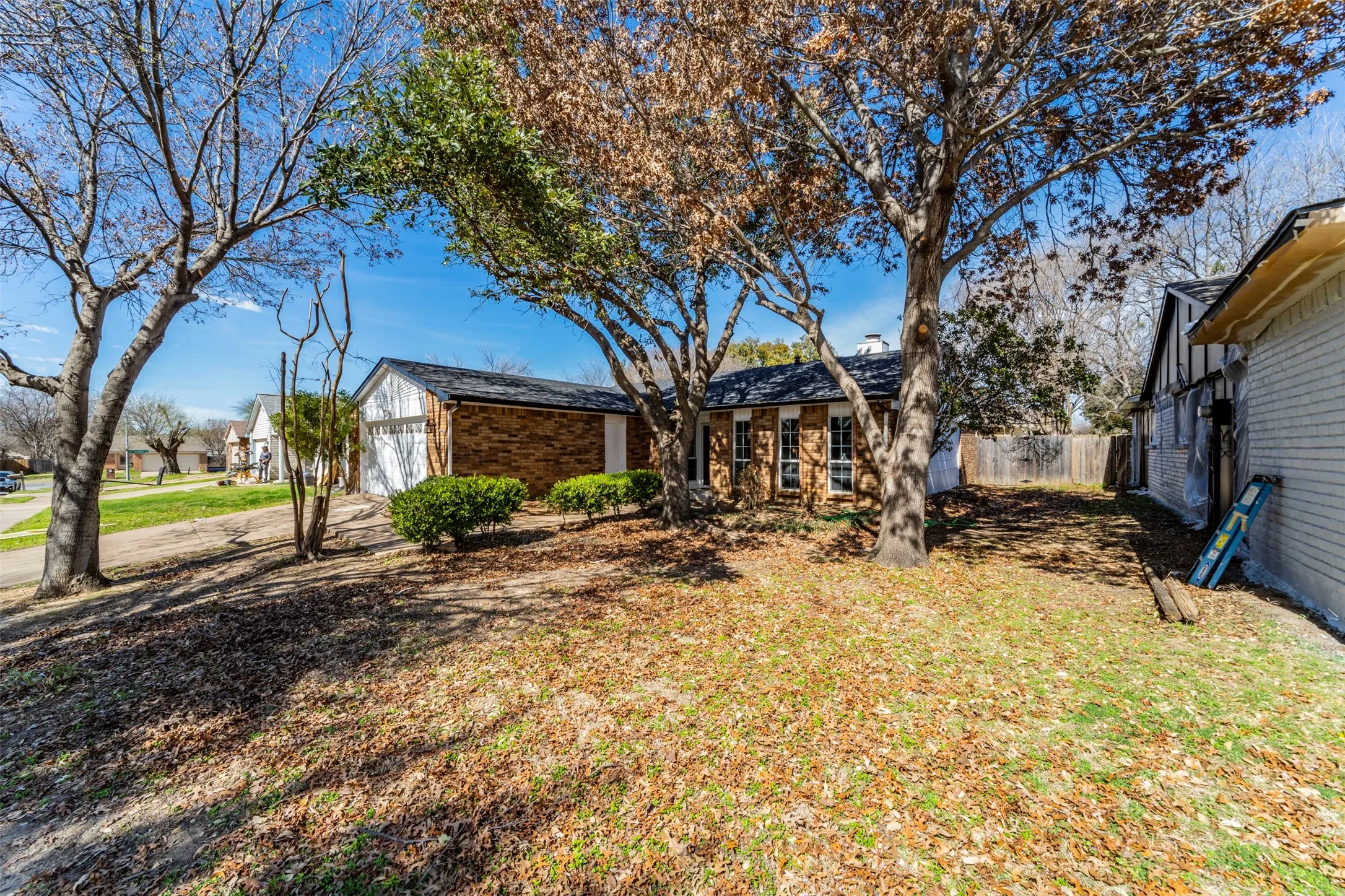 Single Family Residence For Sale in Tarrant County , 4009 Juneberry Street, Fort Worth, Texas 76137, 3 Bedroom, 2 Bathroom, 2 Garage spaces, 1,739 Sqft, built in 1978, mls#21383148, Real Estate Agent in Fort Worth, Homes For Sale in Tarrant county, Homes For Sale in Fort Worth, Realtor in Fort Worth Texas, Real Estate Brokerage Independent Realty Texas, Luminita Cordes Realtor