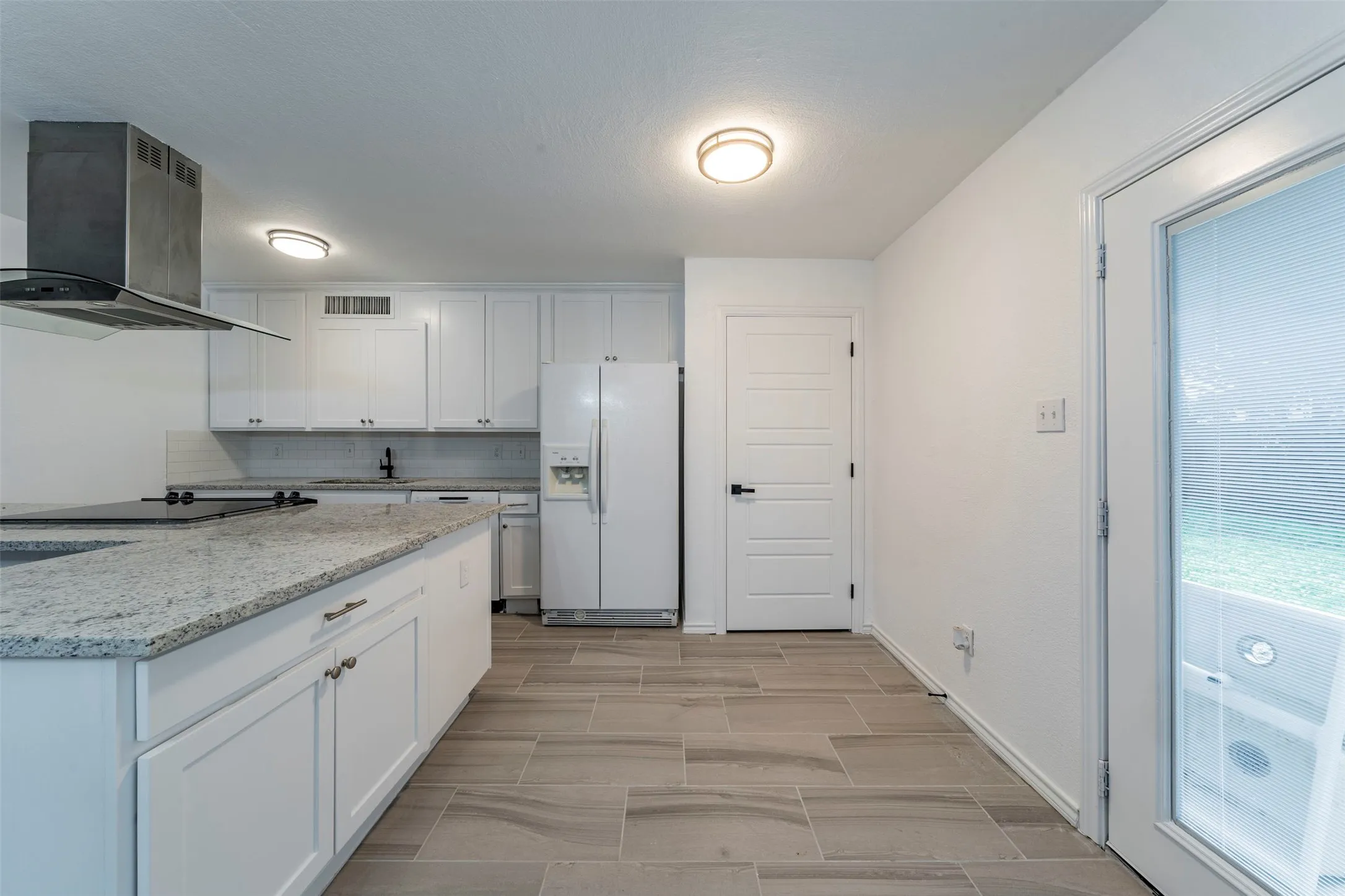 Single Family Residence For Sale in Tarrant County , 4009 Juneberry Street, Fort Worth, Texas 76137, 3 Bedroom, 2 Bathroom, 2 Garage spaces, 1,739 Sqft, built in 1978, mls#21383148, Real Estate Agent in Fort Worth, Homes For Sale in Tarrant county, Homes For Sale in Fort Worth, Realtor in Fort Worth Texas, Real Estate Brokerage Independent Realty Texas, Luminita Cordes Realtor
