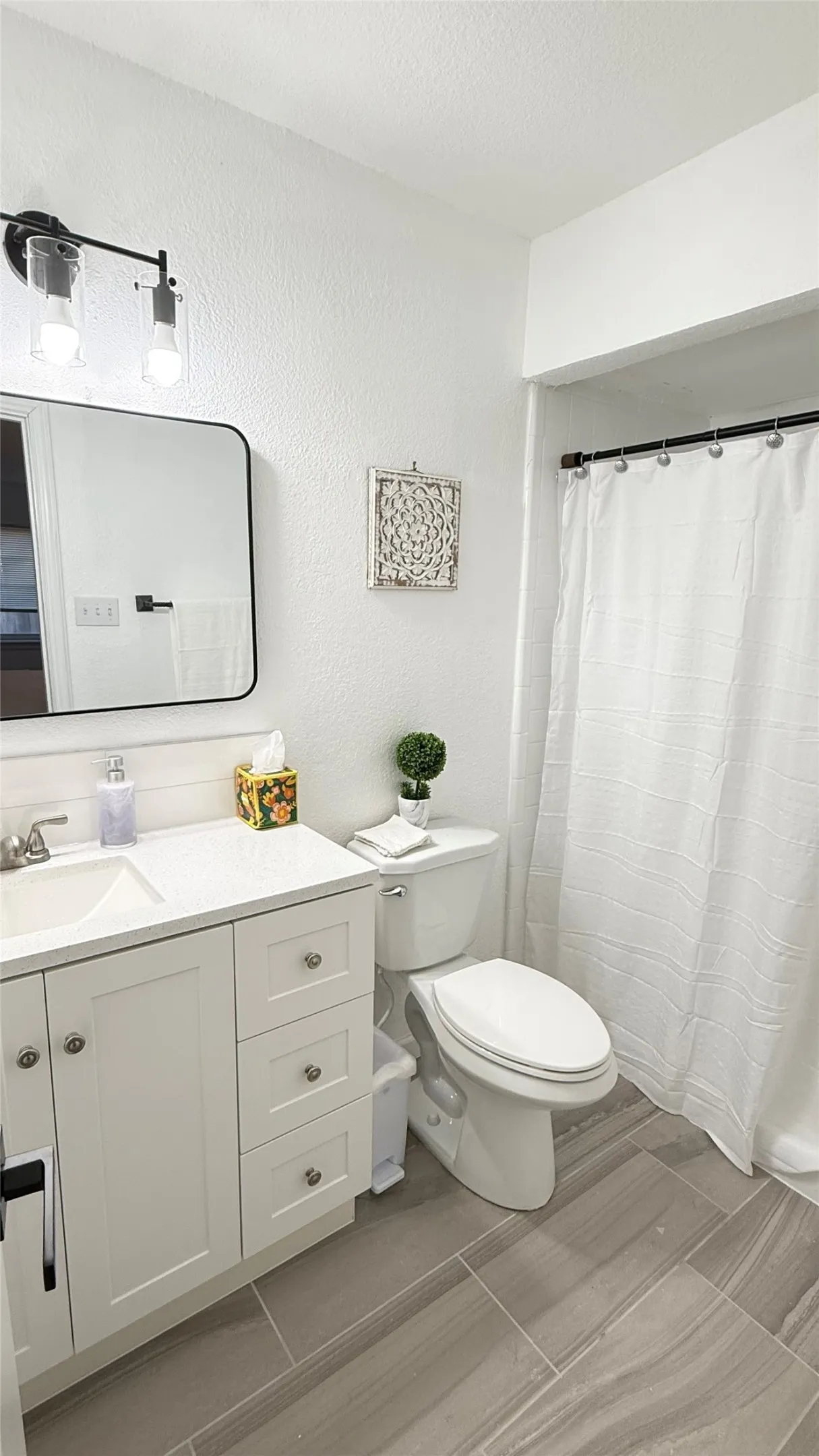 Single Family Residence For Sale in Tarrant County , 4009 Juneberry Street, Fort Worth, Texas 76137, 3 Bedroom, 2 Bathroom, 2 Garage spaces, 1,739 Sqft, built in 1978, mls#21383148, Real Estate Agent in Fort Worth, Homes For Sale in Tarrant county, Homes For Sale in Fort Worth, Realtor in Fort Worth Texas, Real Estate Brokerage Independent Realty Texas, Luminita Cordes Realtor