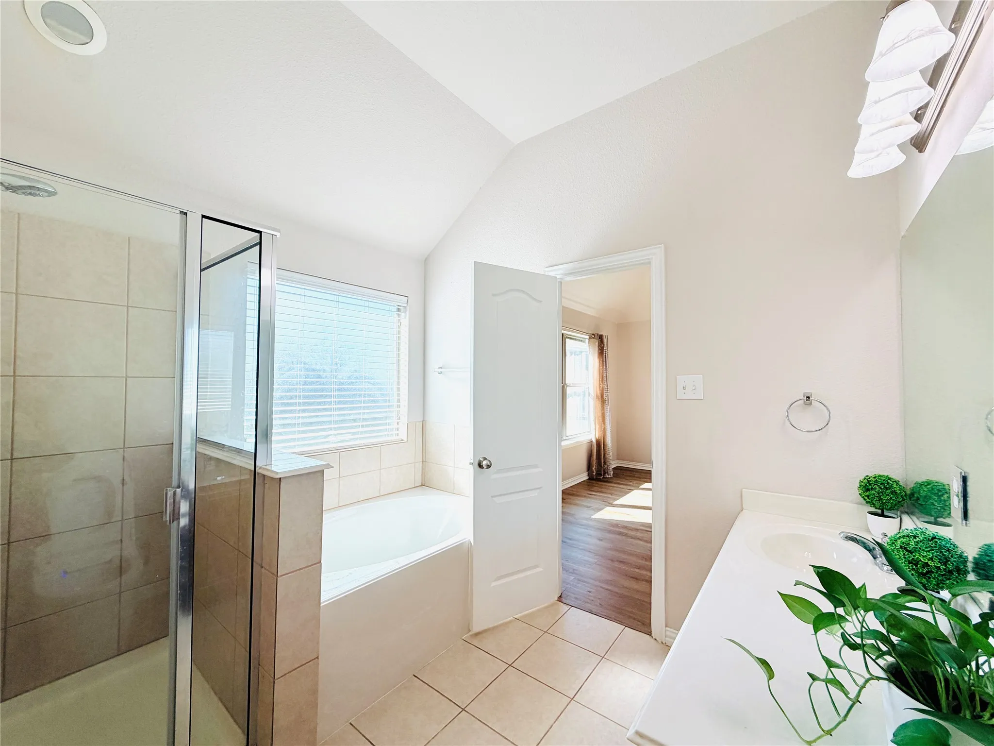 Single Family Residence For Rent in Collin County , 214 Lavaca Drive, Princeton, Texas 75407, 3 Bedroom, 2 Bathroom, 2 Garage spaces, 1,313 Sqft, built in 2011, mls#21383176, Real Estate Agent in Princeton, Homes For Rent in Collin county, Homes For Rent in Princeton, Realtor in Princeton Texas, Real Estate Brokerage Independent Realty Texas, Luminita Cordes Realtor
