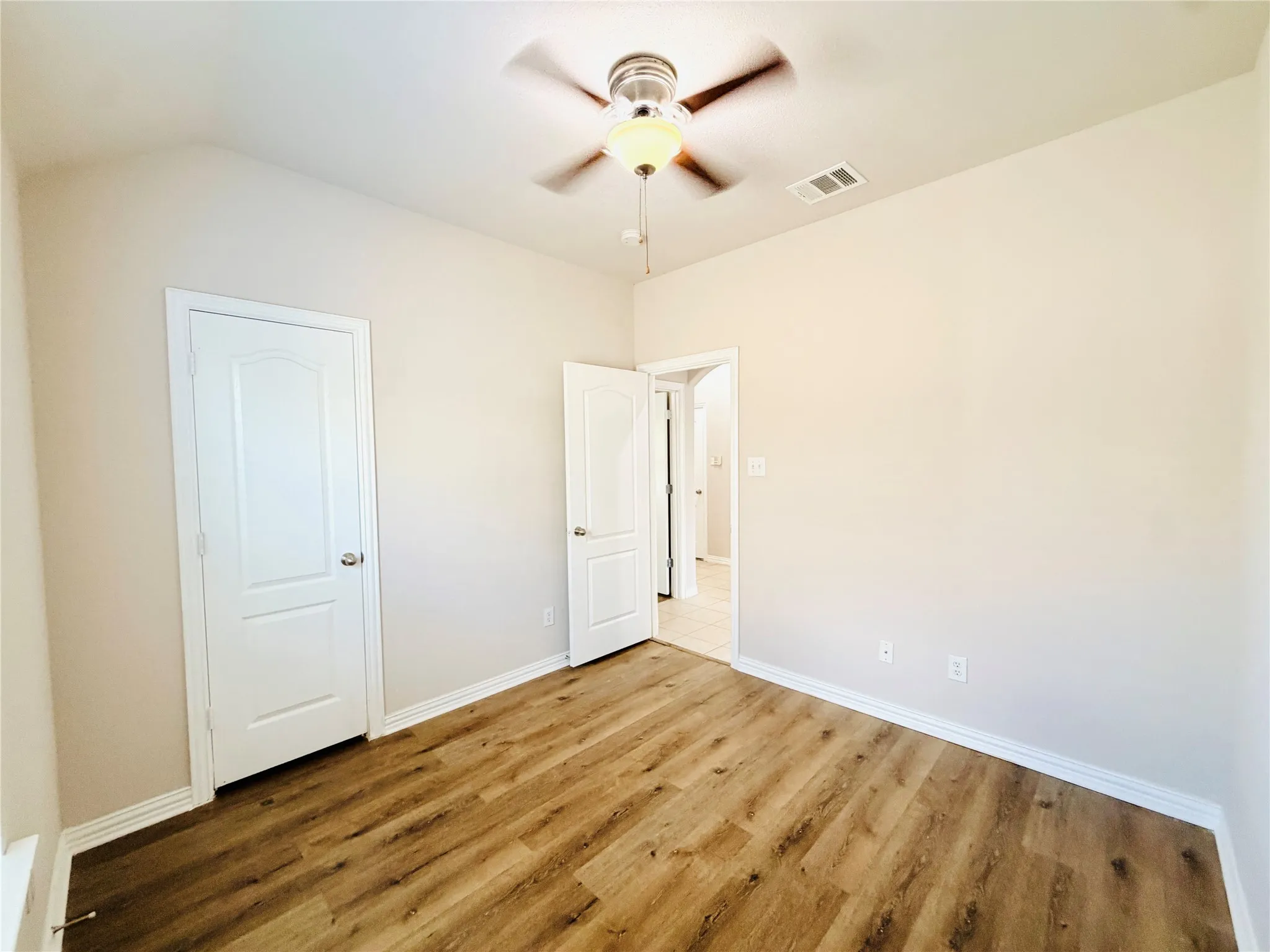 Single Family Residence For Rent in Collin County , 214 Lavaca Drive, Princeton, Texas 75407, 3 Bedroom, 2 Bathroom, 2 Garage spaces, 1,313 Sqft, built in 2011, mls#21383176, Real Estate Agent in Princeton, Homes For Rent in Collin county, Homes For Rent in Princeton, Realtor in Princeton Texas, Real Estate Brokerage Independent Realty Texas, Luminita Cordes Realtor