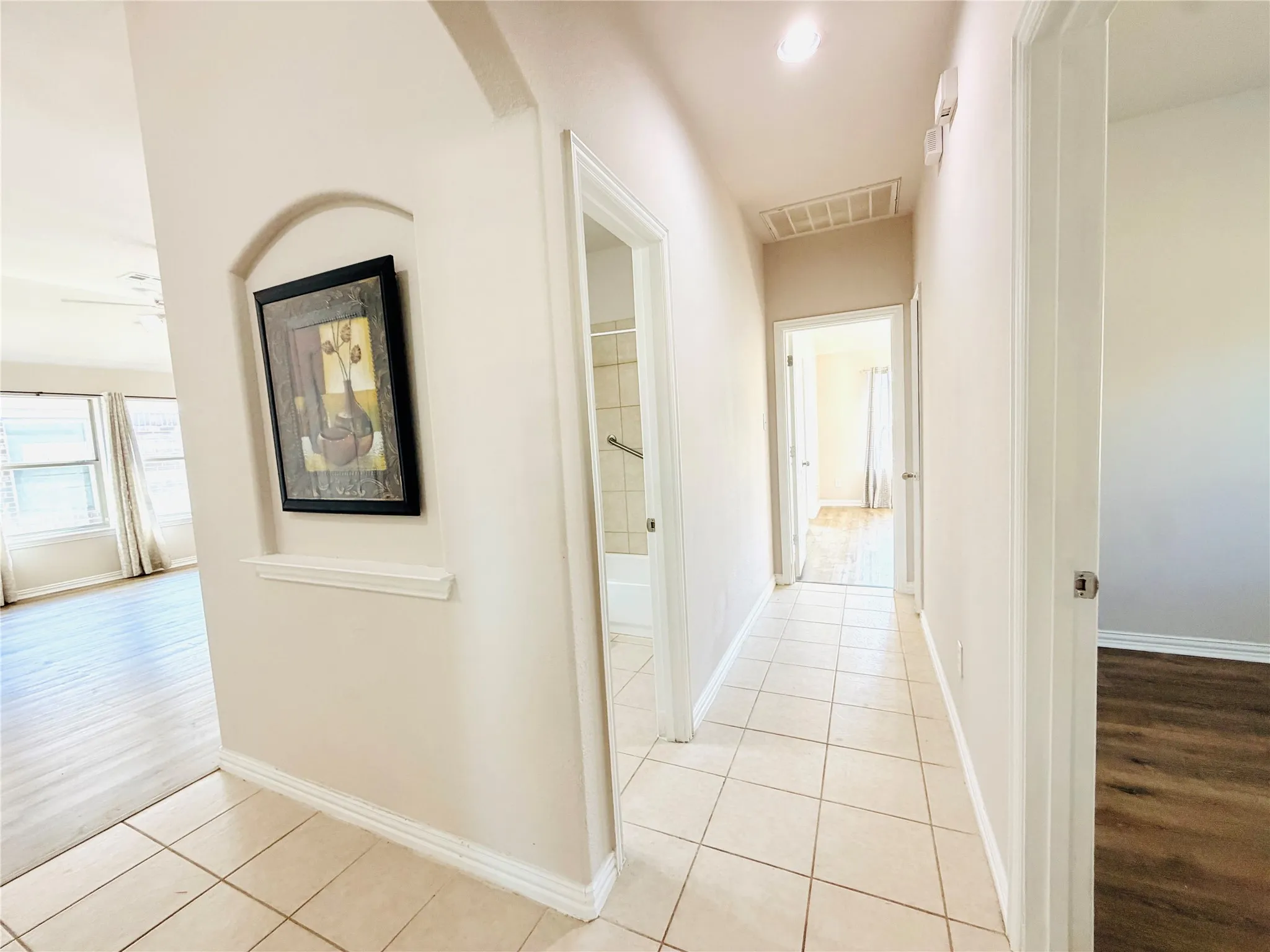 Single Family Residence For Rent in Collin County , 214 Lavaca Drive, Princeton, Texas 75407, 3 Bedroom, 2 Bathroom, 2 Garage spaces, 1,313 Sqft, built in 2011, mls#21383176, Real Estate Agent in Princeton, Homes For Rent in Collin county, Homes For Rent in Princeton, Realtor in Princeton Texas, Real Estate Brokerage Independent Realty Texas, Luminita Cordes Realtor