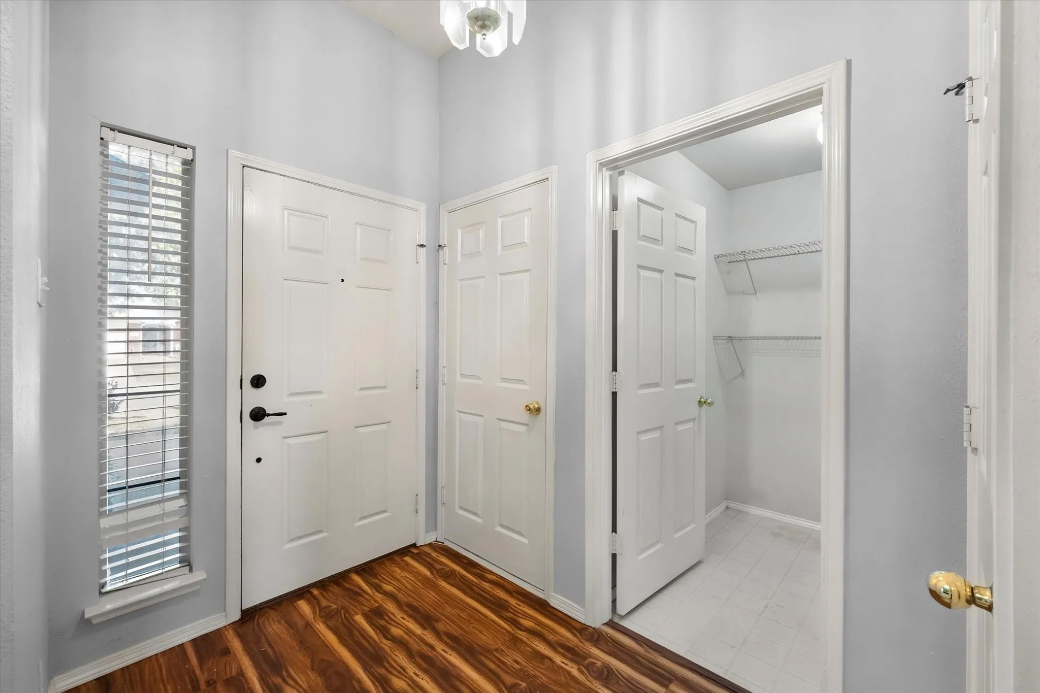 Single Family Residence For Sale in Tarrant County , 3214 Rustic Meadow Trail, Mansfield, Texas 76063, 3 Bedroom, 2 Bathroom, 2 Garage spaces, 1,484 Sqft, built in 2000, mls#21379748, Real Estate Agent in Mansfield, Homes For Sale in Tarrant county, Homes For Sale in Mansfield, Realtor in Mansfield Texas, Real Estate Brokerage Independent Realty Texas, Luminita Cordes Realtor