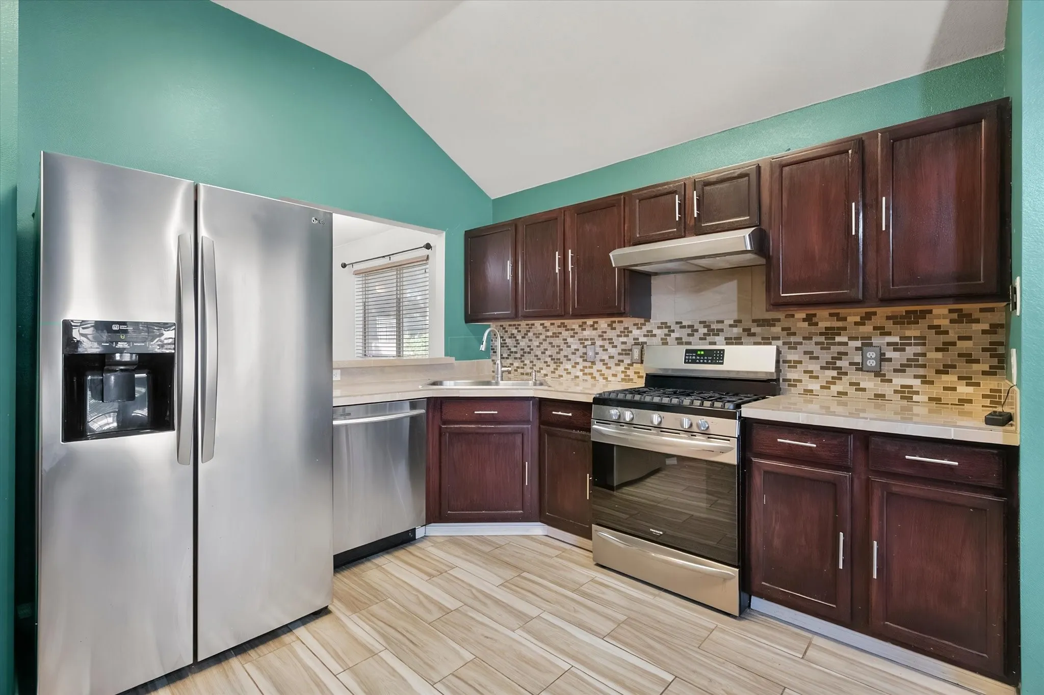 Single Family Residence For Sale in Tarrant County , 3214 Rustic Meadow Trail, Mansfield, Texas 76063, 3 Bedroom, 2 Bathroom, 2 Garage spaces, 1,484 Sqft, built in 2000, mls#21379748, Real Estate Agent in Mansfield, Homes For Sale in Tarrant county, Homes For Sale in Mansfield, Realtor in Mansfield Texas, Real Estate Brokerage Independent Realty Texas, Luminita Cordes Realtor