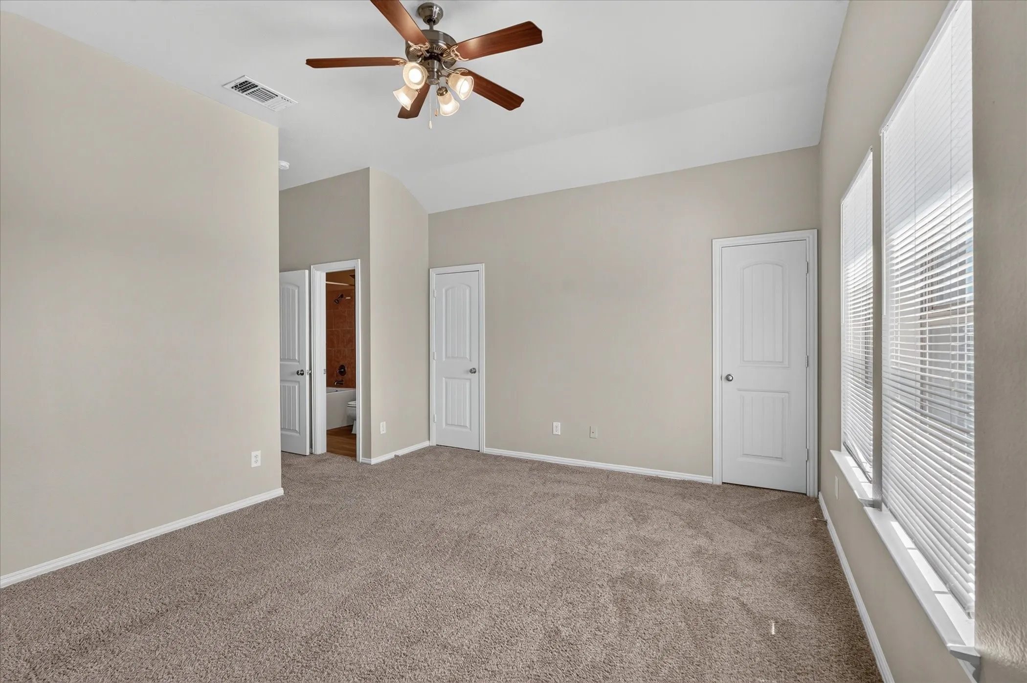 Single Family Residence For Sale in Collin County , 606 E College Street, Princeton, Texas 75407, 3 Bedroom, 3 Bathroom, 1 Garage spaces, 1,391 Sqft, built in 2009, mls#21343174, Real Estate Agent in Princeton, Homes For Sale in Collin county, Homes For Sale in Princeton, Realtor in Princeton Texas, Real Estate Brokerage Independent Realty Texas, Luminita Cordes Realtor