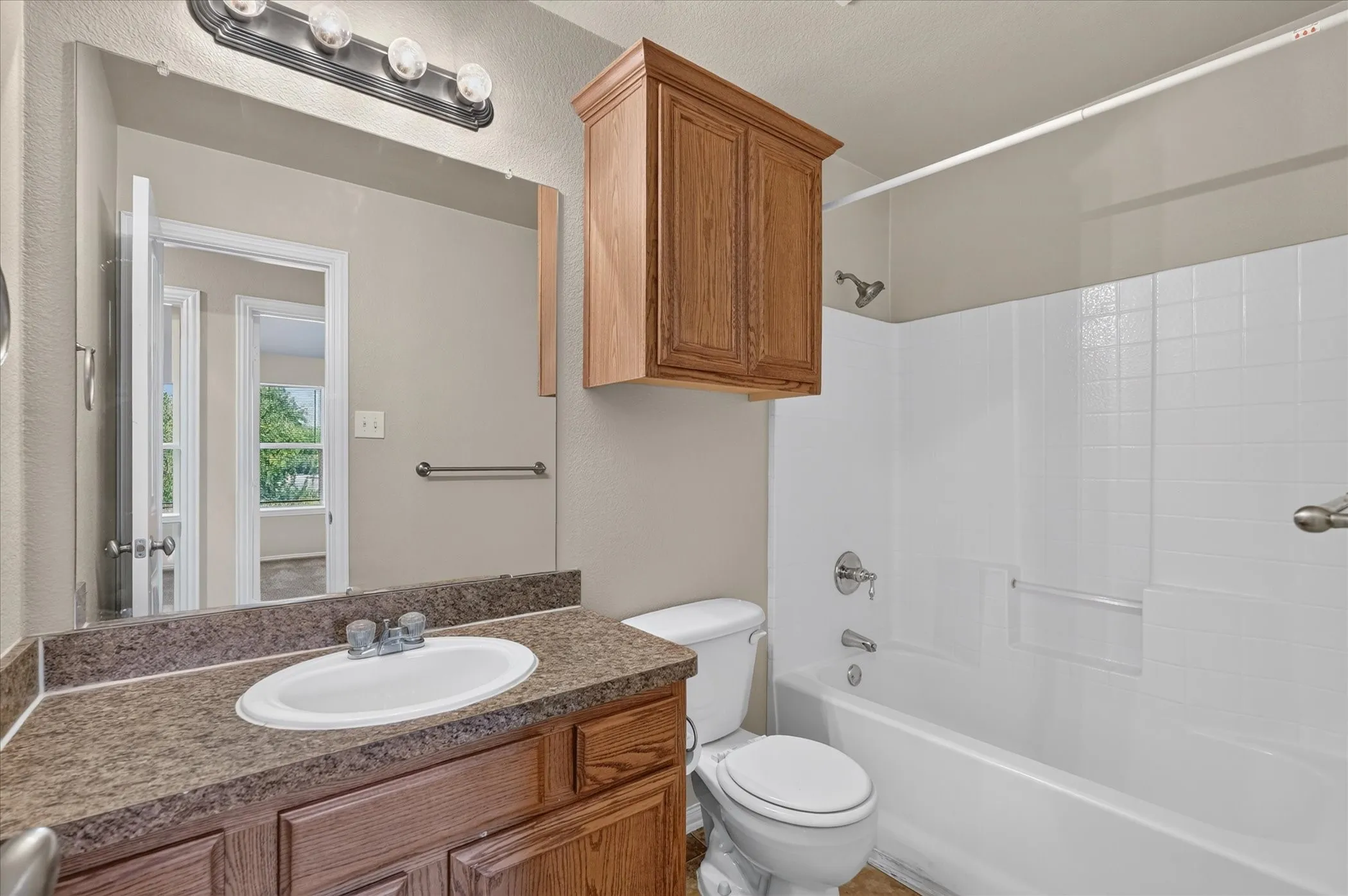 Single Family Residence For Sale in Collin County , 606 E College Street, Princeton, Texas 75407, 3 Bedroom, 3 Bathroom, 1 Garage spaces, 1,391 Sqft, built in 2009, mls#21343174, Real Estate Agent in Princeton, Homes For Sale in Collin county, Homes For Sale in Princeton, Realtor in Princeton Texas, Real Estate Brokerage Independent Realty Texas, Luminita Cordes Realtor