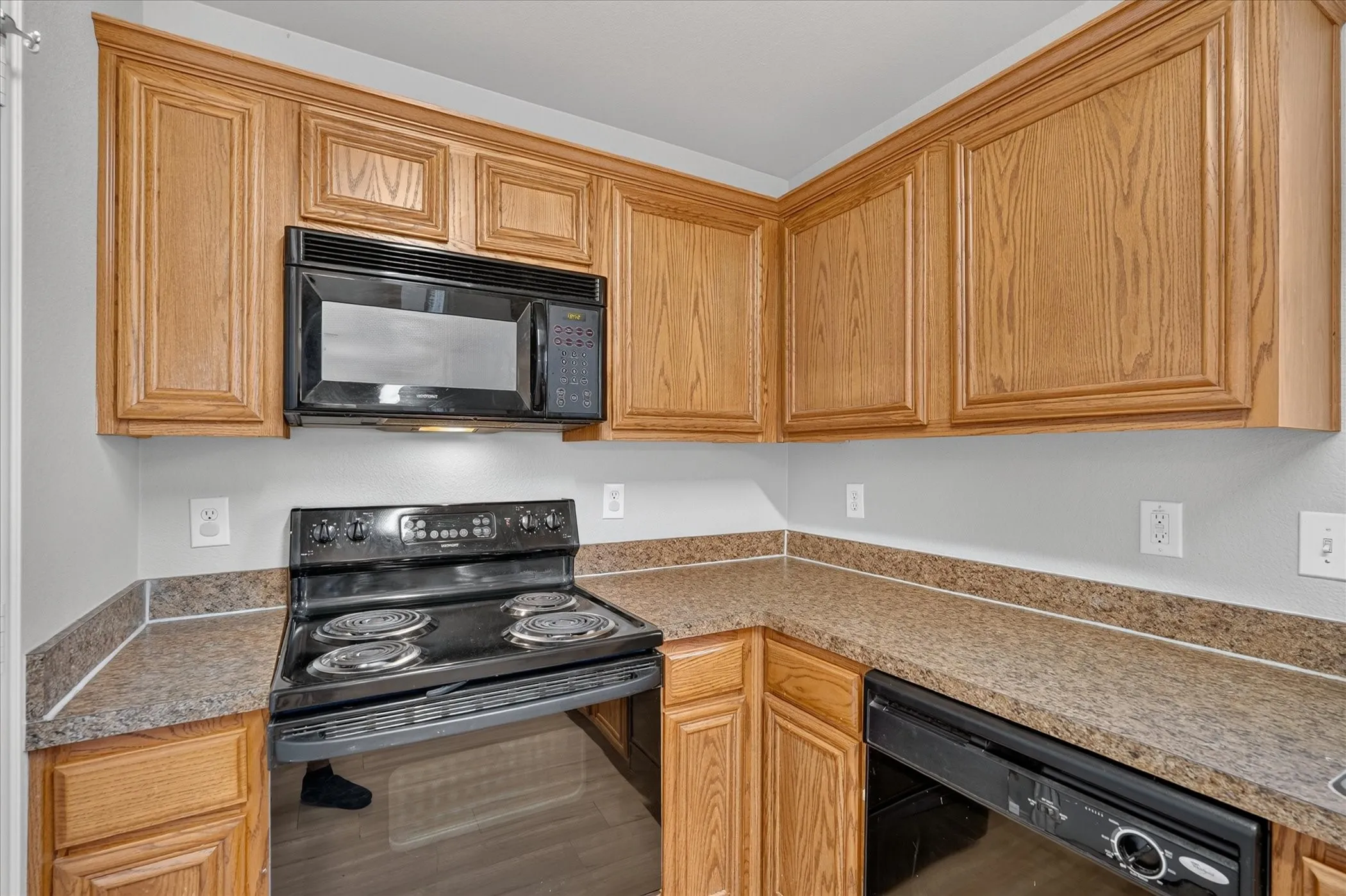 Single Family Residence For Sale in Collin County , 606 E College Street, Princeton, Texas 75407, 3 Bedroom, 3 Bathroom, 1 Garage spaces, 1,391 Sqft, built in 2009, mls#21343174, Real Estate Agent in Princeton, Homes For Sale in Collin county, Homes For Sale in Princeton, Realtor in Princeton Texas, Real Estate Brokerage Independent Realty Texas, Luminita Cordes Realtor
