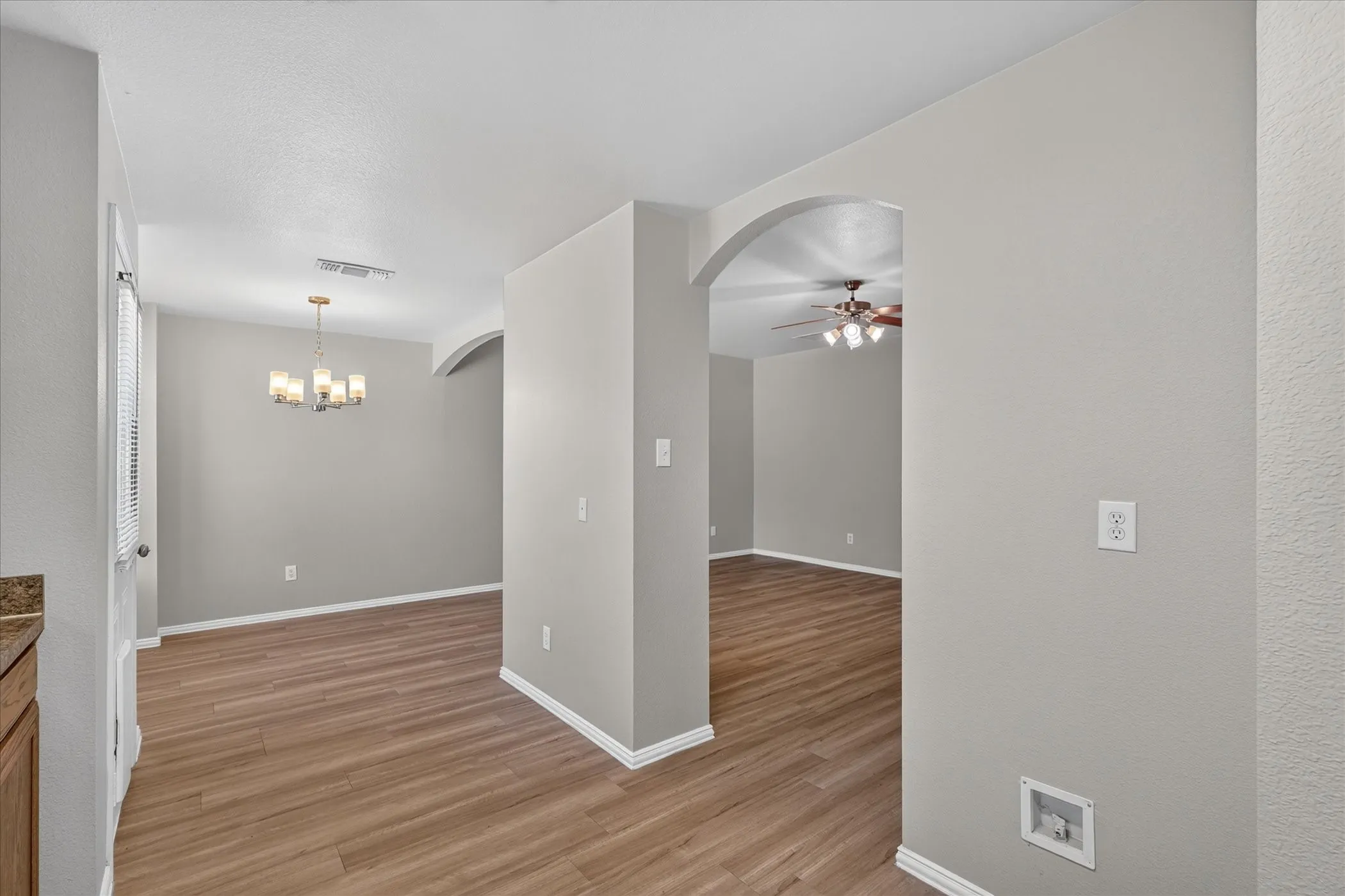 Single Family Residence For Sale in Collin County , 606 E College Street, Princeton, Texas 75407, 3 Bedroom, 3 Bathroom, 1 Garage spaces, 1,391 Sqft, built in 2009, mls#21343174, Real Estate Agent in Princeton, Homes For Sale in Collin county, Homes For Sale in Princeton, Realtor in Princeton Texas, Real Estate Brokerage Independent Realty Texas, Luminita Cordes Realtor