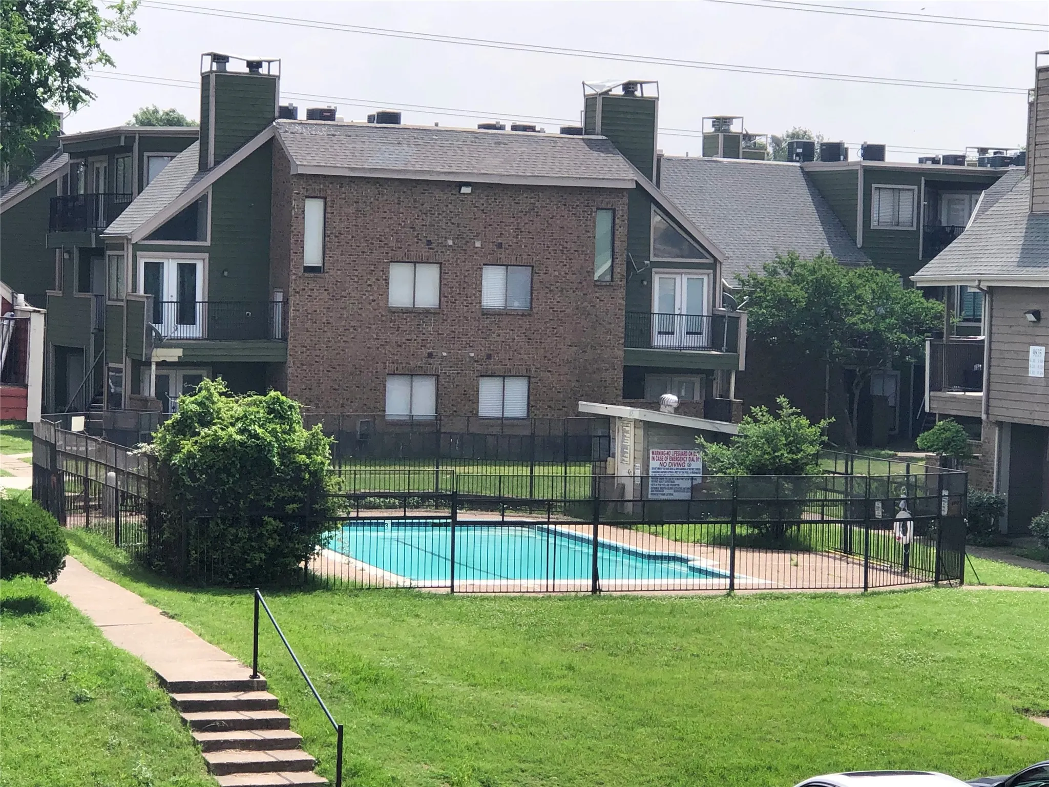 Condominium For Sale in Dallas County , 9829 Walnut Street O102, Dallas, Texas 75243, 1 Bedroom, 1 Bathroom, Garage spaces, 662 Sqft, built in 1983, mls#21383244, Real Estate Agent in Dallas, Homes For Sale in Dallas county, Homes For Sale in Dallas, Realtor in Dallas Texas, Real Estate Brokerage Independent Realty Texas, Luminita Cordes Realtor