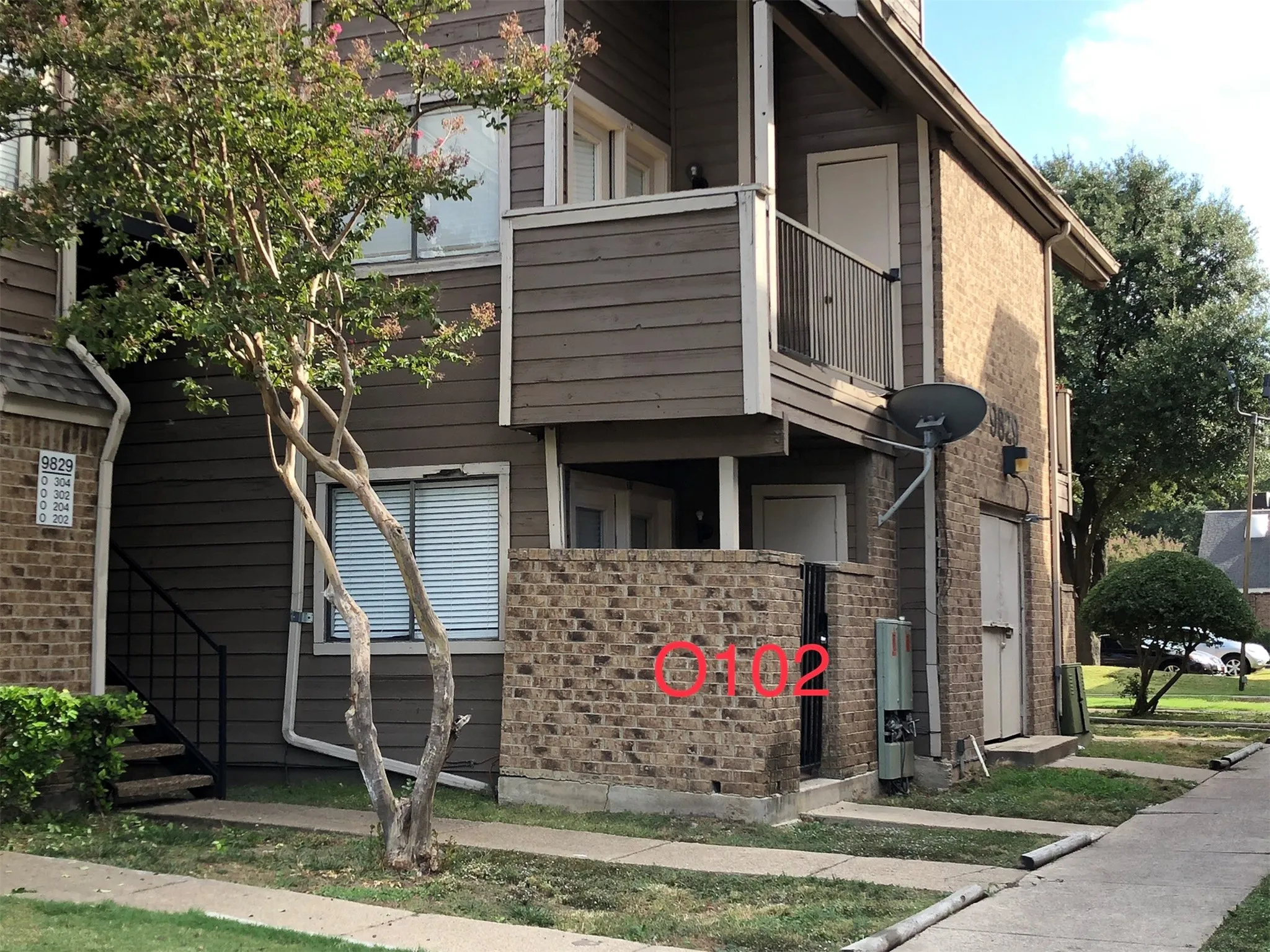 Condominium For Sale in Dallas County , 9829 Walnut Street O102, Dallas, Texas 75243, 1 Bedroom, 1 Bathroom, Garage spaces, 662 Sqft, built in 1983, mls#21383244, Real Estate Agent in Dallas, Homes For Sale in Dallas county, Homes For Sale in Dallas, Realtor in Dallas Texas, Real Estate Brokerage Independent Realty Texas, Luminita Cordes Realtor