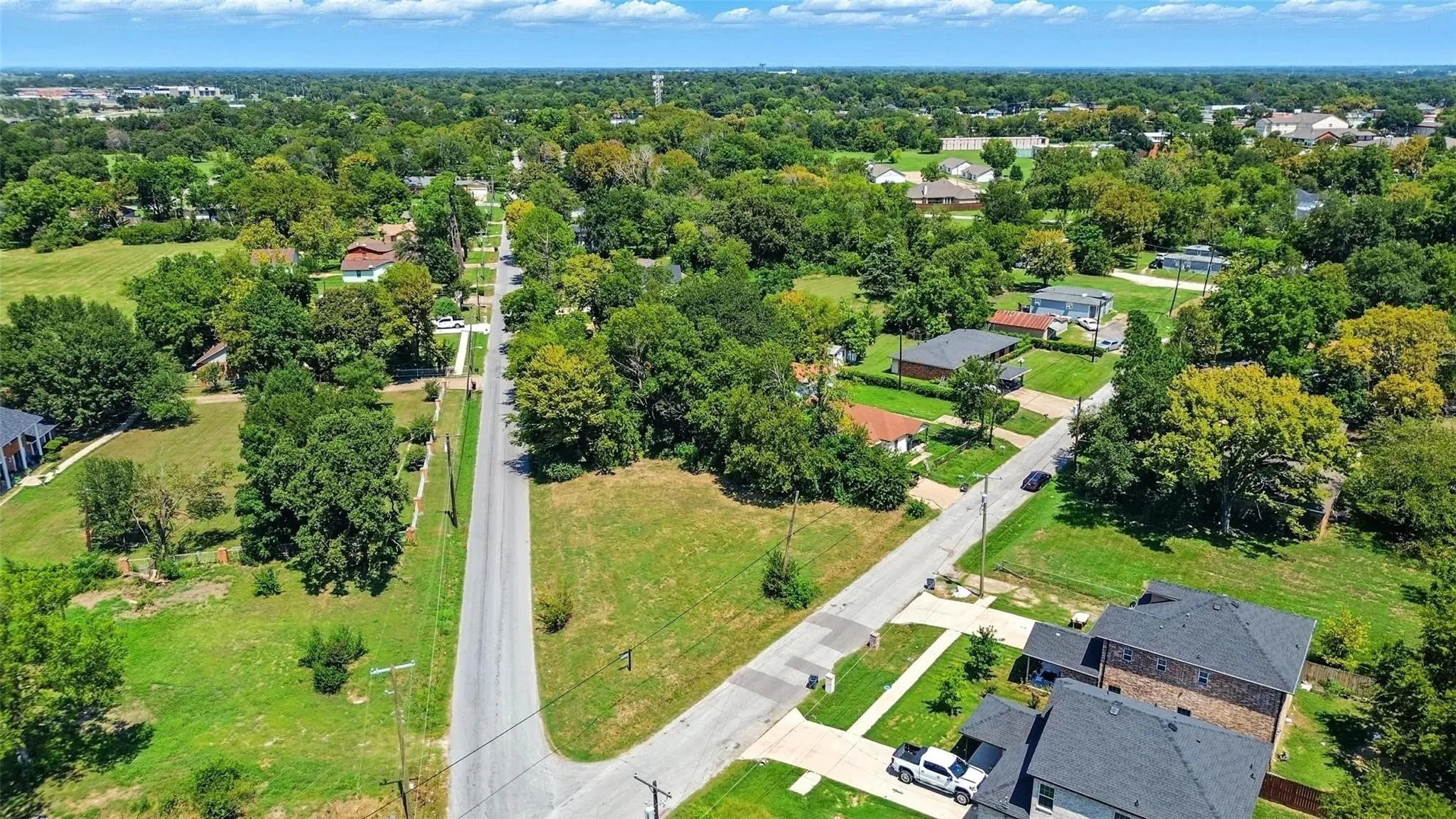 Unimproved Land For Sale in Kaufman County , 0000 Mineral Wells Street, Terrell, Texas 75160, 0, 0, Garage spaces, 0 Sqft, built in 0, mls#21383295, Real Estate Agent in Terrell, Homes For Sale in Kaufman county, Homes For Sale in Terrell, Realtor in Terrell Texas, Real Estate Brokerage Independent Realty Texas, Luminita Cordes Realtor