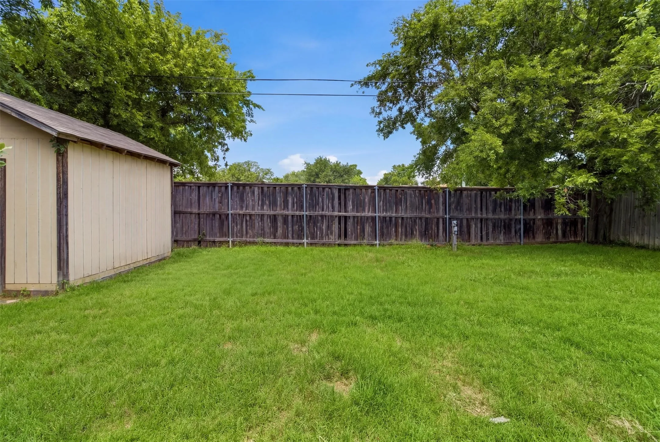 Single Family Residence For Sale in Dallas County , 2729 Posey Drive, Irving, Texas 75062, 4 Bedroom, 3 Bathroom, Garage spaces, 1,711 Sqft, built in 1961, mls#21383275, Real Estate Agent in Irving, Homes For Sale in Dallas county, Homes For Sale in Irving, Realtor in Irving Texas, Real Estate Brokerage Independent Realty Texas, Luminita Cordes Realtor