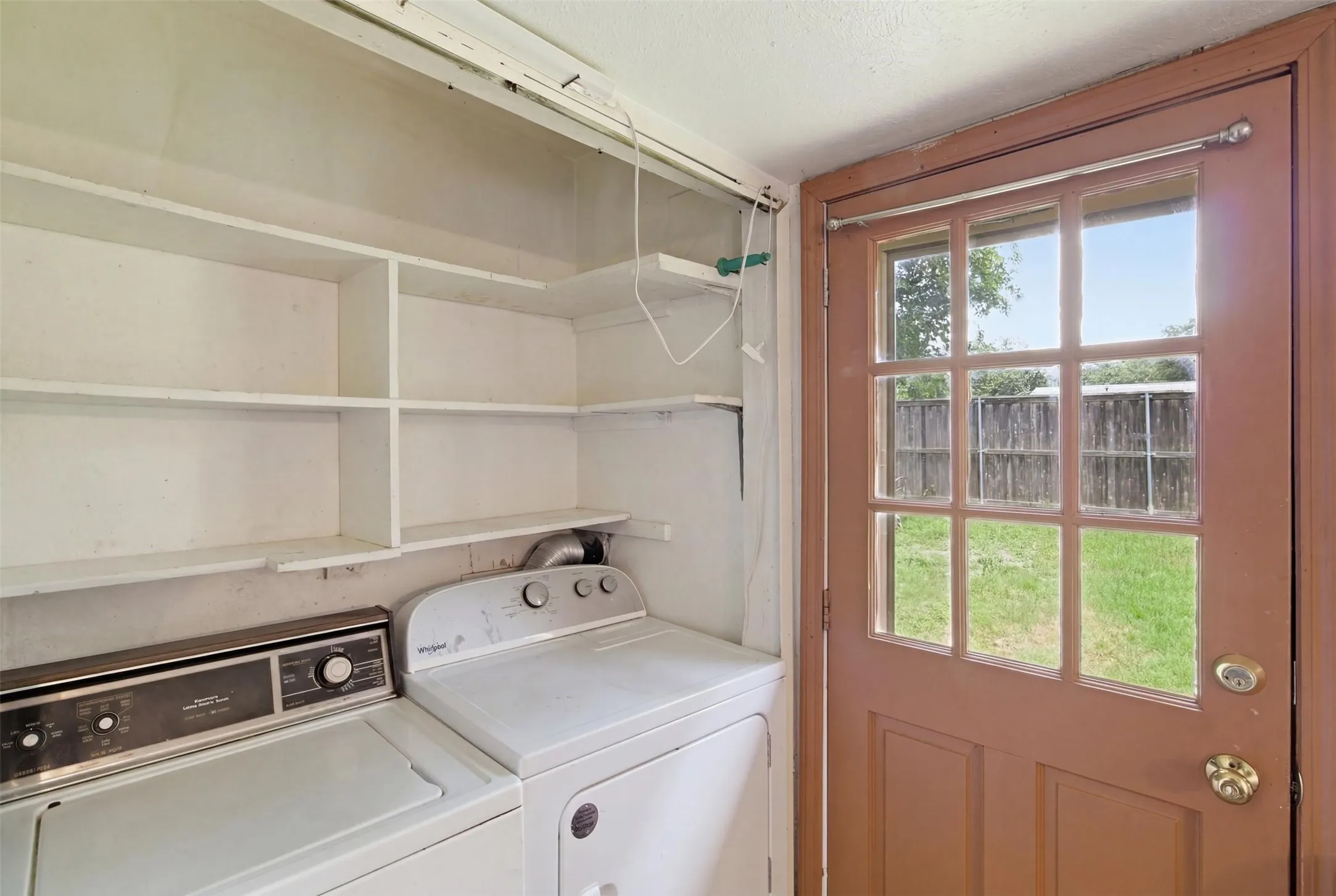 Single Family Residence For Sale in Dallas County , 2729 Posey Drive, Irving, Texas 75062, 4 Bedroom, 3 Bathroom, Garage spaces, 1,711 Sqft, built in 1961, mls#21383275, Real Estate Agent in Irving, Homes For Sale in Dallas county, Homes For Sale in Irving, Realtor in Irving Texas, Real Estate Brokerage Independent Realty Texas, Luminita Cordes Realtor