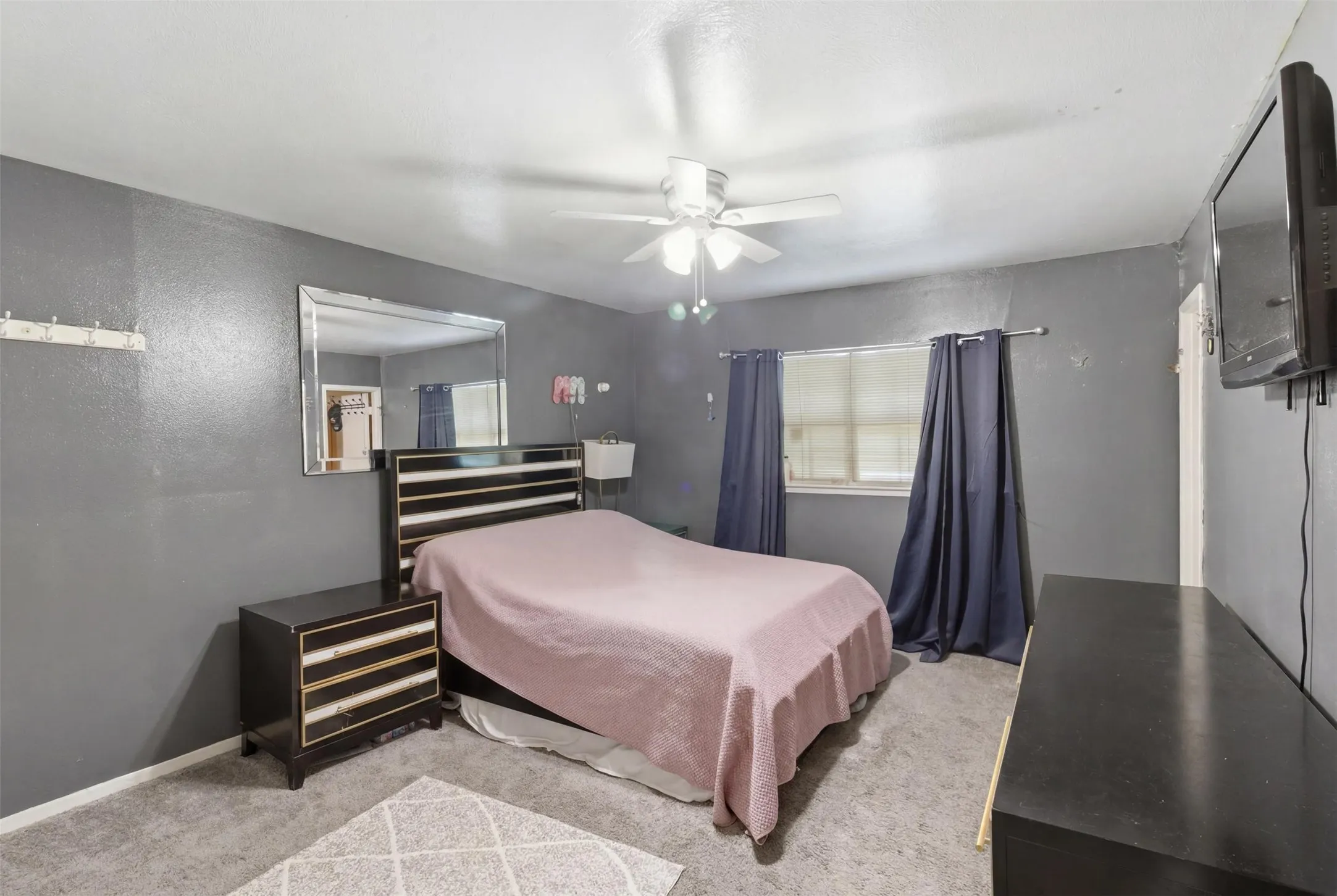 Single Family Residence For Sale in Dallas County , 2729 Posey Drive, Irving, Texas 75062, 4 Bedroom, 3 Bathroom, Garage spaces, 1,711 Sqft, built in 1961, mls#21383275, Real Estate Agent in Irving, Homes For Sale in Dallas county, Homes For Sale in Irving, Realtor in Irving Texas, Real Estate Brokerage Independent Realty Texas, Luminita Cordes Realtor