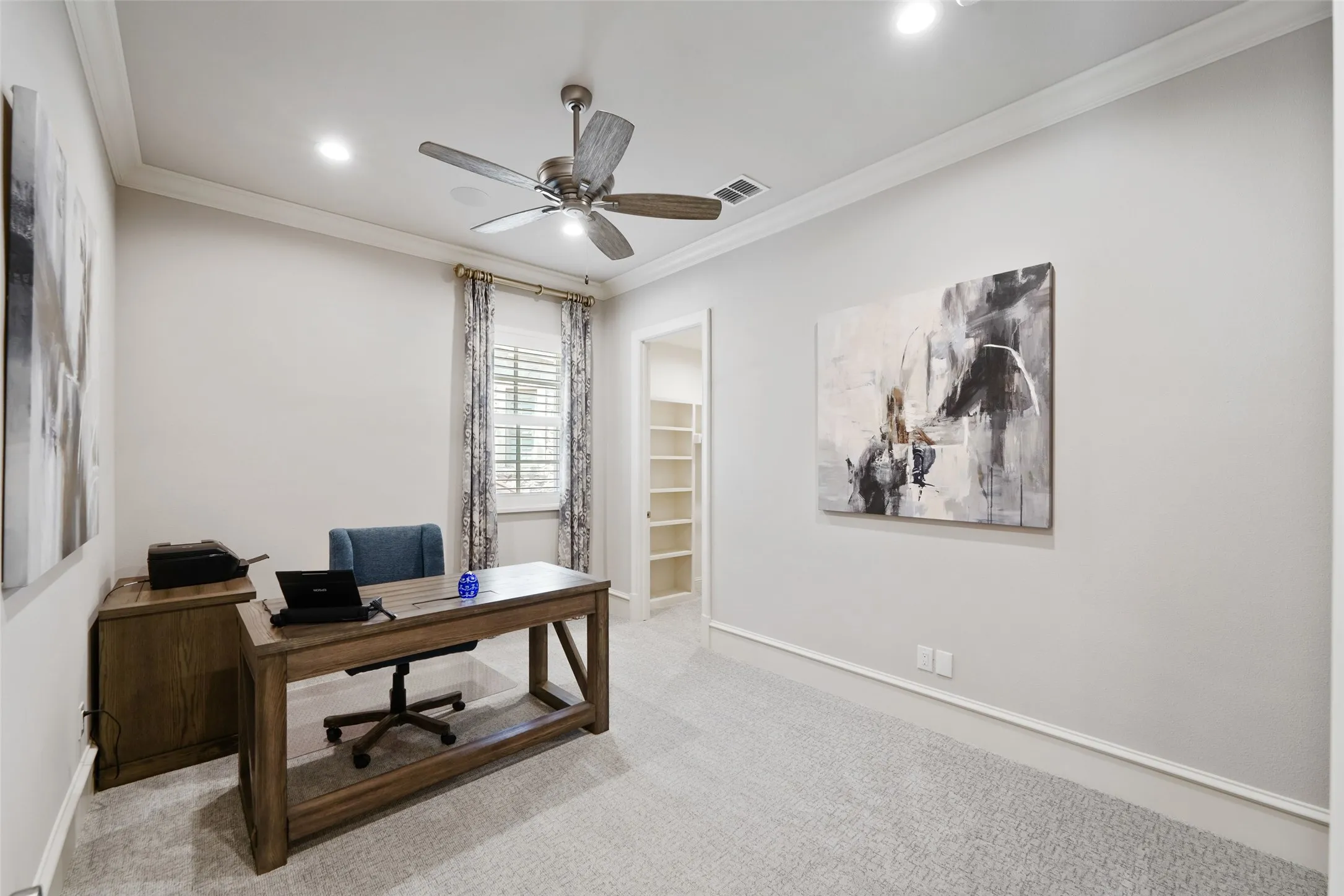 Single Family Residence For Sale in Collin County , 6908 Istina Drive, Mc Kinney, Texas 75072, 4 Bedroom, 4 Bathroom, 2 Garage spaces, 3,189 Sqft, built in 2017, mls#21368088, Real Estate Agent in Mc Kinney, Homes For Sale in Collin county, Homes For Sale in Mc Kinney, Realtor in Mc Kinney Texas, Real Estate Brokerage Independent Realty Texas, Luminita Cordes Realtor