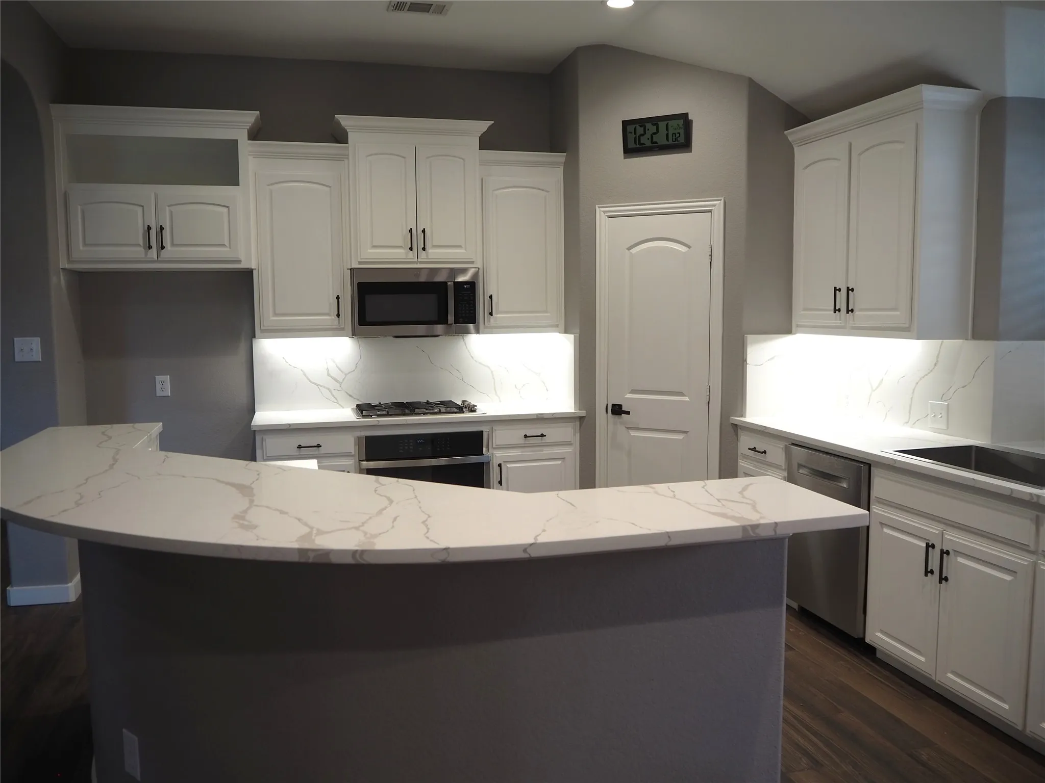 Single Family Residence For Rent in Denton County , 14012 Badger Creek Drive, Frisco, Texas 75033, 4 Bedroom, 3 Bathroom, 2 Garage spaces, 3,646 Sqft, built in 2010, mls#21383314, Real Estate Agent in Frisco, Homes For Rent in Denton county, Homes For Rent in Frisco, Realtor in Frisco Texas, Real Estate Brokerage Independent Realty Texas, Luminita Cordes Realtor