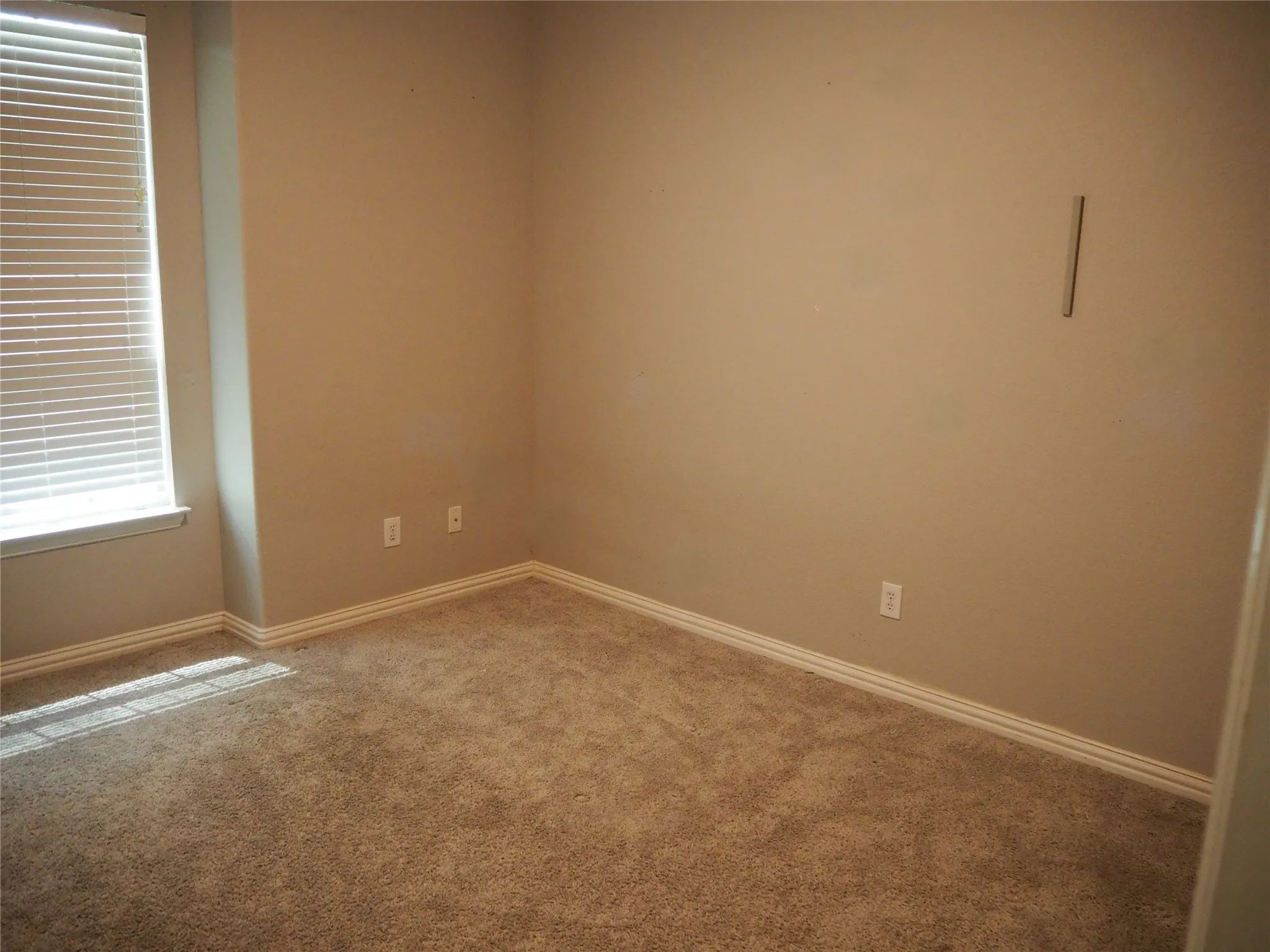 Single Family Residence For Rent in Denton County , 14012 Badger Creek Drive, Frisco, Texas 75033, 4 Bedroom, 3 Bathroom, 2 Garage spaces, 3,646 Sqft, built in 2010, mls#21383314, Real Estate Agent in Frisco, Homes For Rent in Denton county, Homes For Rent in Frisco, Realtor in Frisco Texas, Real Estate Brokerage Independent Realty Texas, Luminita Cordes Realtor
