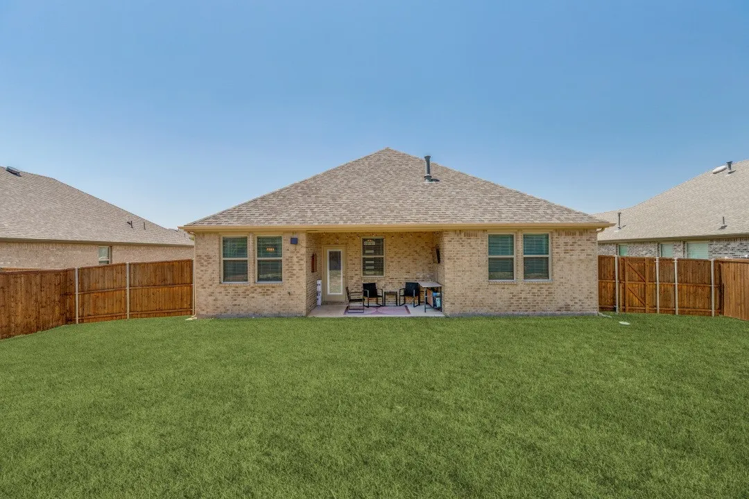 Single Family Residence For Sale in Collin County , 2805 Lilly Lane, Anna, Texas 75409, 3 Bedroom, 2 Bathroom, 2 Garage spaces, 1,629 Sqft, built in 2022, mls#21360762, Real Estate Agent in Anna, Homes For Sale in Collin county, Homes For Sale in Anna, Realtor in Anna Texas, Real Estate Brokerage Independent Realty Texas, Luminita Cordes Realtor