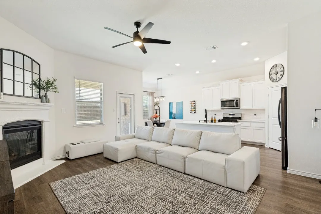 Large Living Area