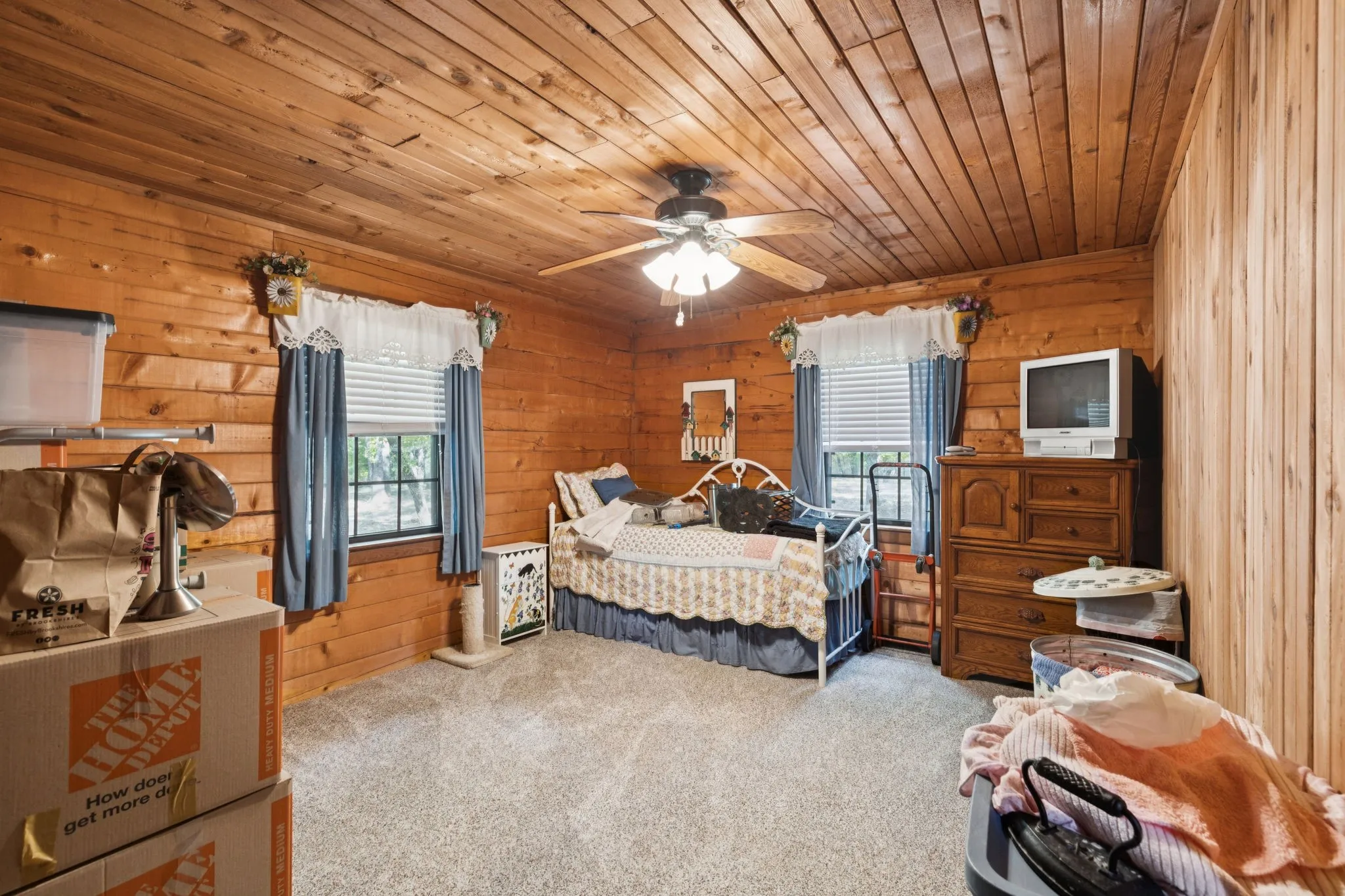 Single Family Residence For Sale in Hunt County , 9972 County Road 2434, Terrell, Texas 75160, 3 Bedroom, 2 Bathroom, Garage spaces, 1,920 Sqft, built in 1989, mls#21382595, Real Estate Agent in Terrell, Homes For Sale in Hunt county, Homes For Sale in Terrell, Realtor in Terrell Texas, Real Estate Brokerage Independent Realty Texas, Luminita Cordes Realtor