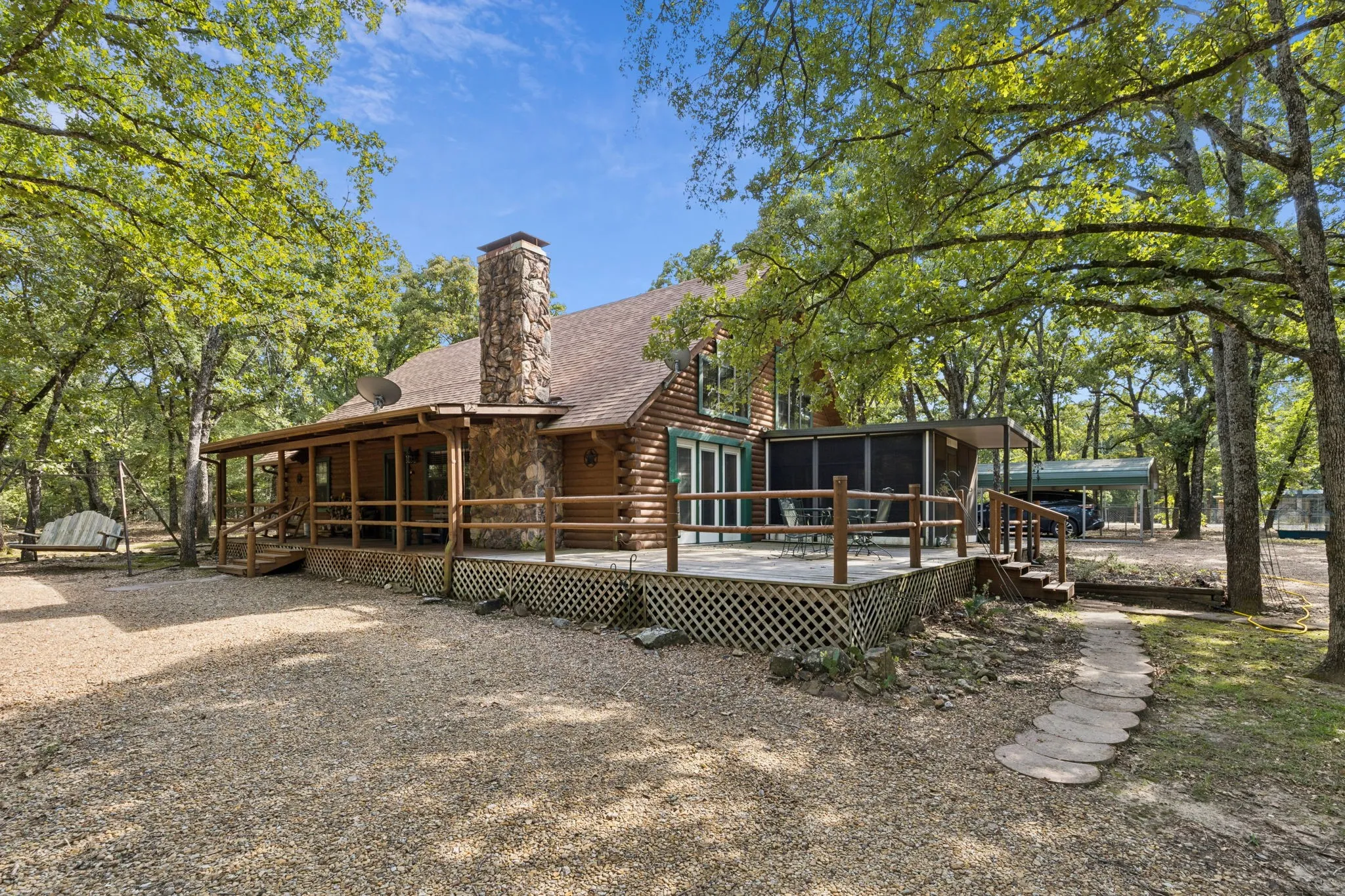 Single Family Residence For Sale in Hunt County , 9972 County Road 2434, Terrell, Texas 75160, 3 Bedroom, 2 Bathroom, Garage spaces, 1,920 Sqft, built in 1989, mls#21382595, Real Estate Agent in Terrell, Homes For Sale in Hunt county, Homes For Sale in Terrell, Realtor in Terrell Texas, Real Estate Brokerage Independent Realty Texas, Luminita Cordes Realtor