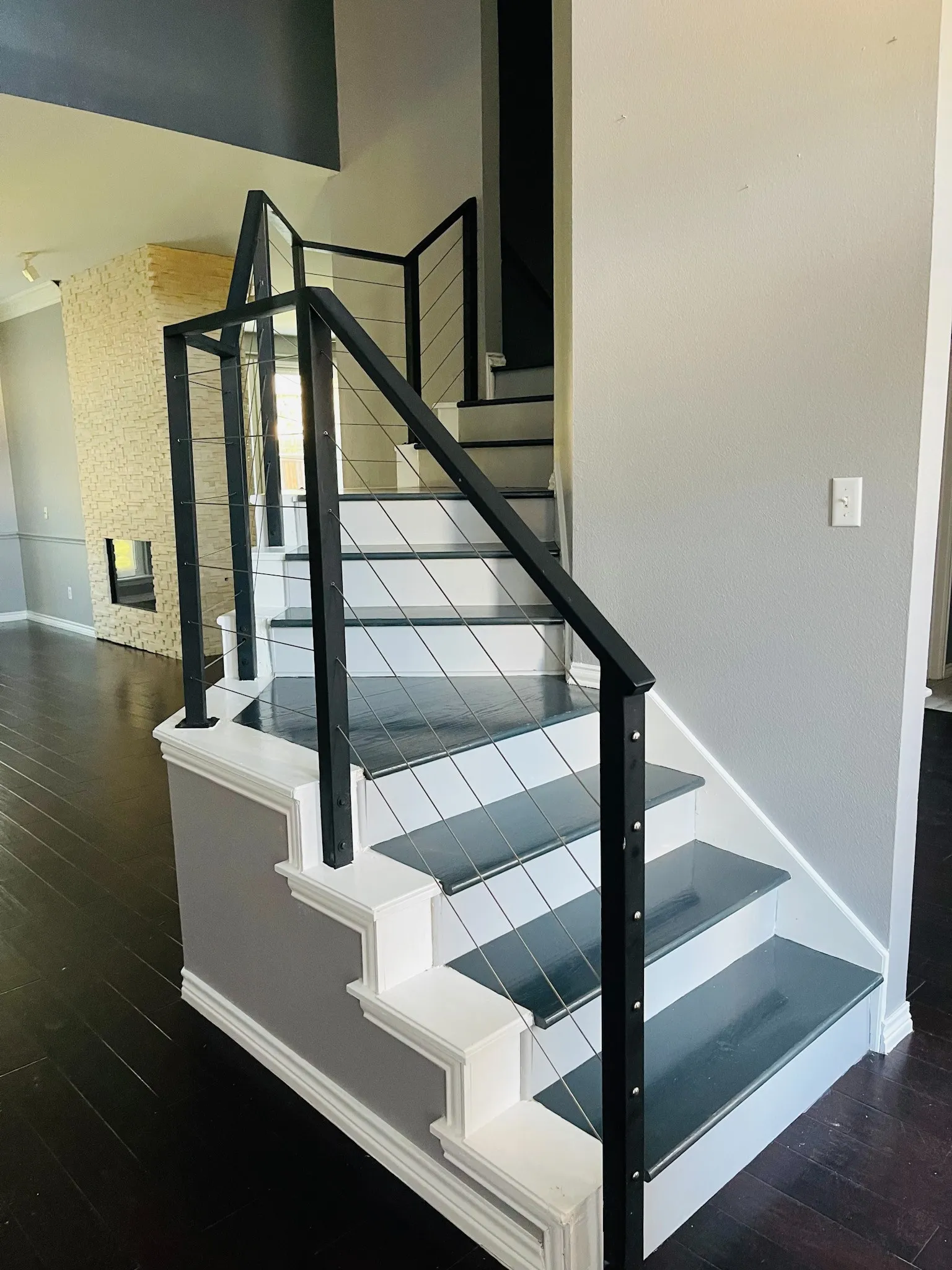 Single Family Residence For Rent in Tarrant County , 1214 Glenbury Court, Arlington, Texas 76006, 6 Bedroom, 4 Bathroom, 2 Garage spaces, 3,642 Sqft, built in 1995, mls#21383319, Real Estate Agent in Arlington, Homes For Rent in Tarrant county, Homes For Rent in Arlington, Realtor in Arlington Texas, Real Estate Brokerage Independent Realty Texas, Luminita Cordes Realtor