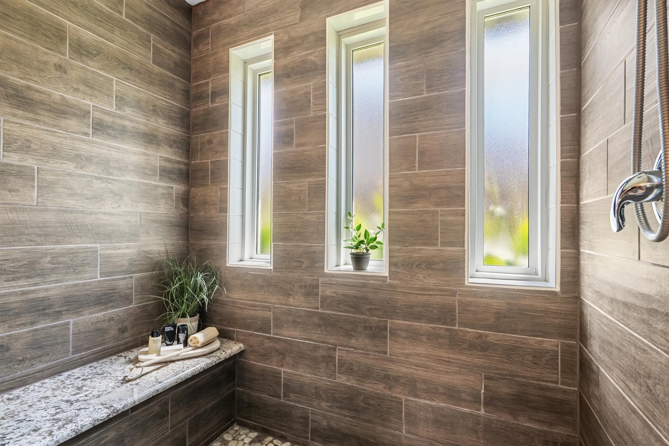 Oversized Shower with Bench