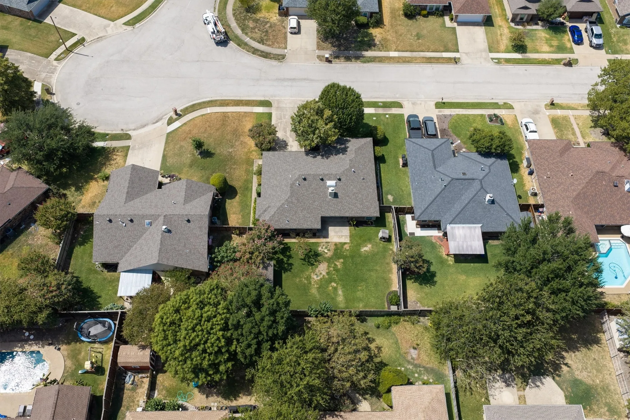 Single Family Residence For Sale in Tarrant County , 756 California, Keller, Texas 76248, 3 Bedroom, 2 Bathroom, 2 Garage spaces, 1,586 Sqft, built in 1985, mls#21381612, Real Estate Agent in Keller, Homes For Sale in Tarrant county, Homes For Sale in Keller, Realtor in Keller Texas, Real Estate Brokerage Independent Realty Texas, Luminita Cordes Realtor