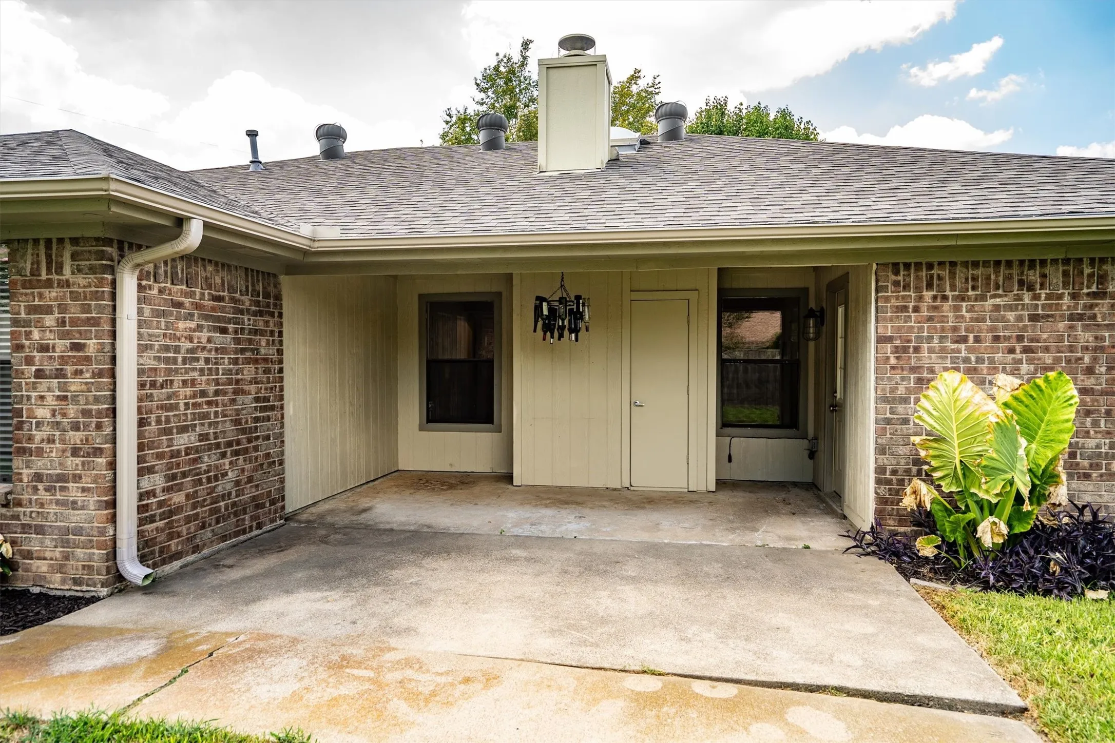 Covered Patio with extended patio
