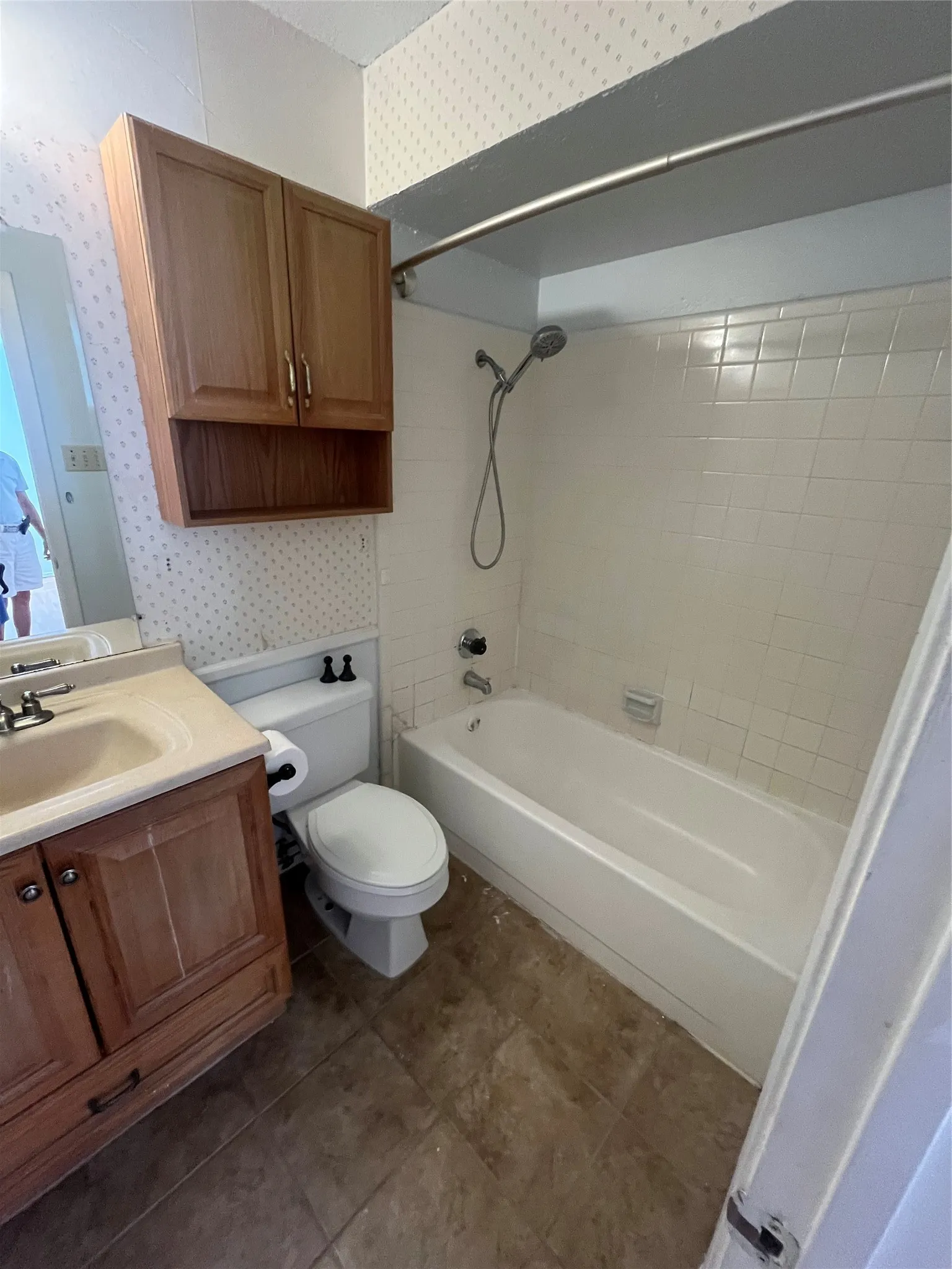 Single Family Residence For Sale in Dallas County , 1211 Brush Creek Drive, Richardson, Texas 75081, 3 Bedroom, 2 Bathroom, 2 Garage spaces, 1,456 Sqft, built in 1979, mls#21383331, Real Estate Agent in Richardson, Homes For Sale in Dallas county, Homes For Sale in Richardson, Realtor in Richardson Texas, Real Estate Brokerage Independent Realty Texas, Luminita Cordes Realtor