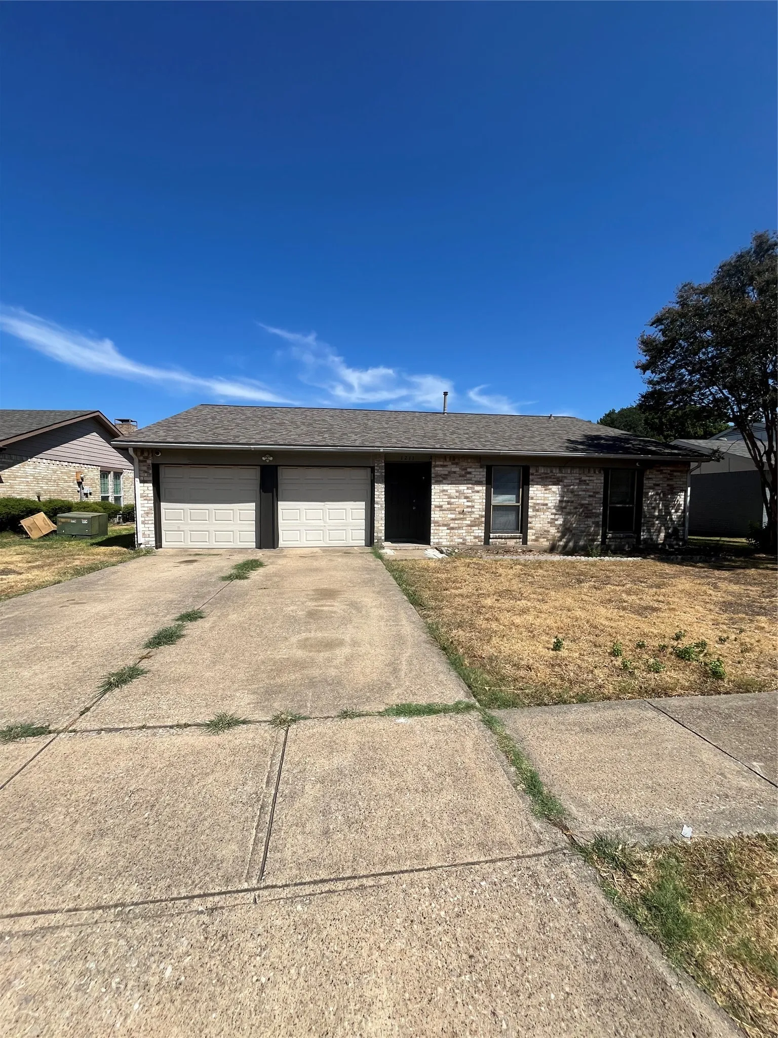 Single Family Residence For Sale in Dallas County , 1211 Brush Creek Drive, Richardson, Texas 75081, 3 Bedroom, 2 Bathroom, 2 Garage spaces, 1,456 Sqft, built in 1979, mls#21383331, Real Estate Agent in Richardson, Homes For Sale in Dallas county, Homes For Sale in Richardson, Realtor in Richardson Texas, Real Estate Brokerage Independent Realty Texas, Luminita Cordes Realtor