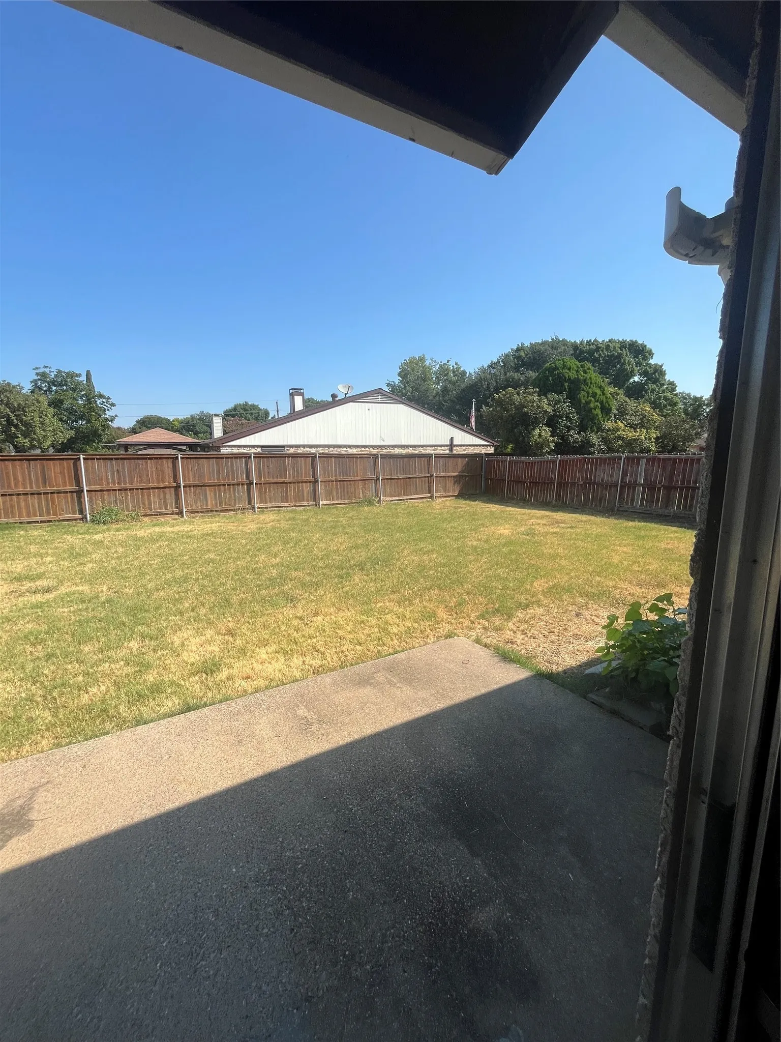 Single Family Residence For Sale in Dallas County , 1211 Brush Creek Drive, Richardson, Texas 75081, 3 Bedroom, 2 Bathroom, 2 Garage spaces, 1,456 Sqft, built in 1979, mls#21383331, Real Estate Agent in Richardson, Homes For Sale in Dallas county, Homes For Sale in Richardson, Realtor in Richardson Texas, Real Estate Brokerage Independent Realty Texas, Luminita Cordes Realtor
