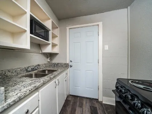 Apartment For Rent in Taylor County , 526 E NORTH 7TH Street 16, Abilene, Texas 79601, 2 Bedroom, 1 Bathroom, Garage spaces, 475 Sqft, built in 1958, mls#21383333, Real Estate Agent in Abilene, Homes For Rent in Taylor county, Homes For Rent in Abilene, Realtor in Abilene Texas, Real Estate Brokerage Independent Realty Texas, Luminita Cordes Realtor