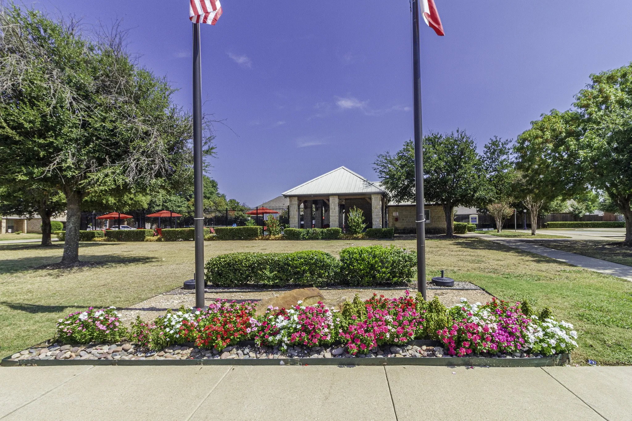 Single Family Residence For Sale in Denton County , 16609 Windthorst Way, Fort Worth, Texas 76247, 3 Bedroom, 2 Bathroom, 2 Garage spaces, 1,647 Sqft, built in 2006, mls#21370049, Real Estate Agent in Fort Worth, Homes For Sale in Denton county, Homes For Sale in Fort Worth, Realtor in Fort Worth Texas, Real Estate Brokerage Independent Realty Texas, Luminita Cordes Realtor