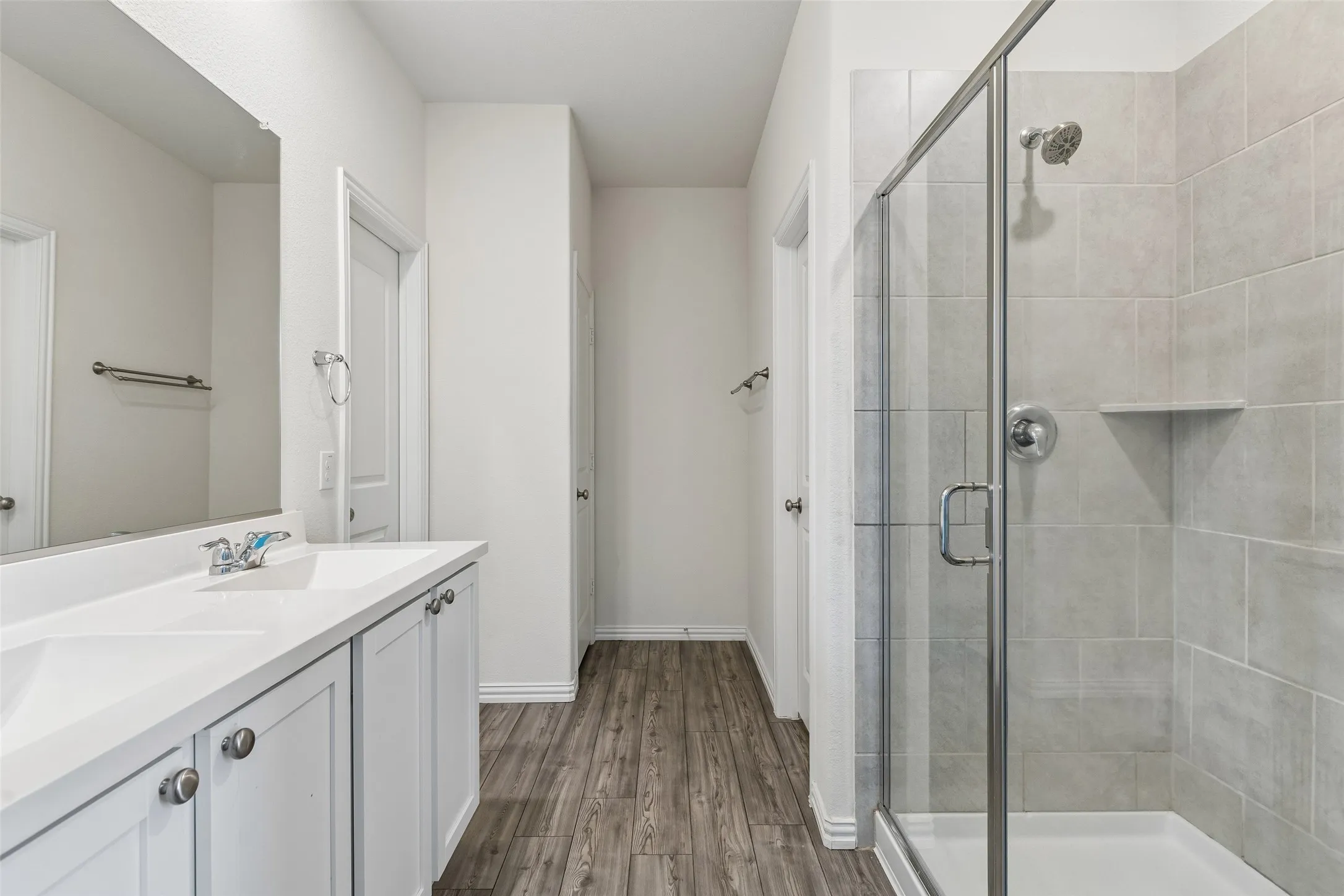 Single Family Residence For Sale in Denton County , 2000 Angus Drive, Little Elm, Texas 75068, 4 Bedroom, 2 Bathroom, 2 Garage spaces, 2,011 Sqft, built in 2020, mls#21383183, Real Estate Agent in Little Elm, Homes For Sale in Denton county, Homes For Sale in Little Elm, Realtor in Little Elm Texas, Real Estate Brokerage Independent Realty Texas, Luminita Cordes Realtor