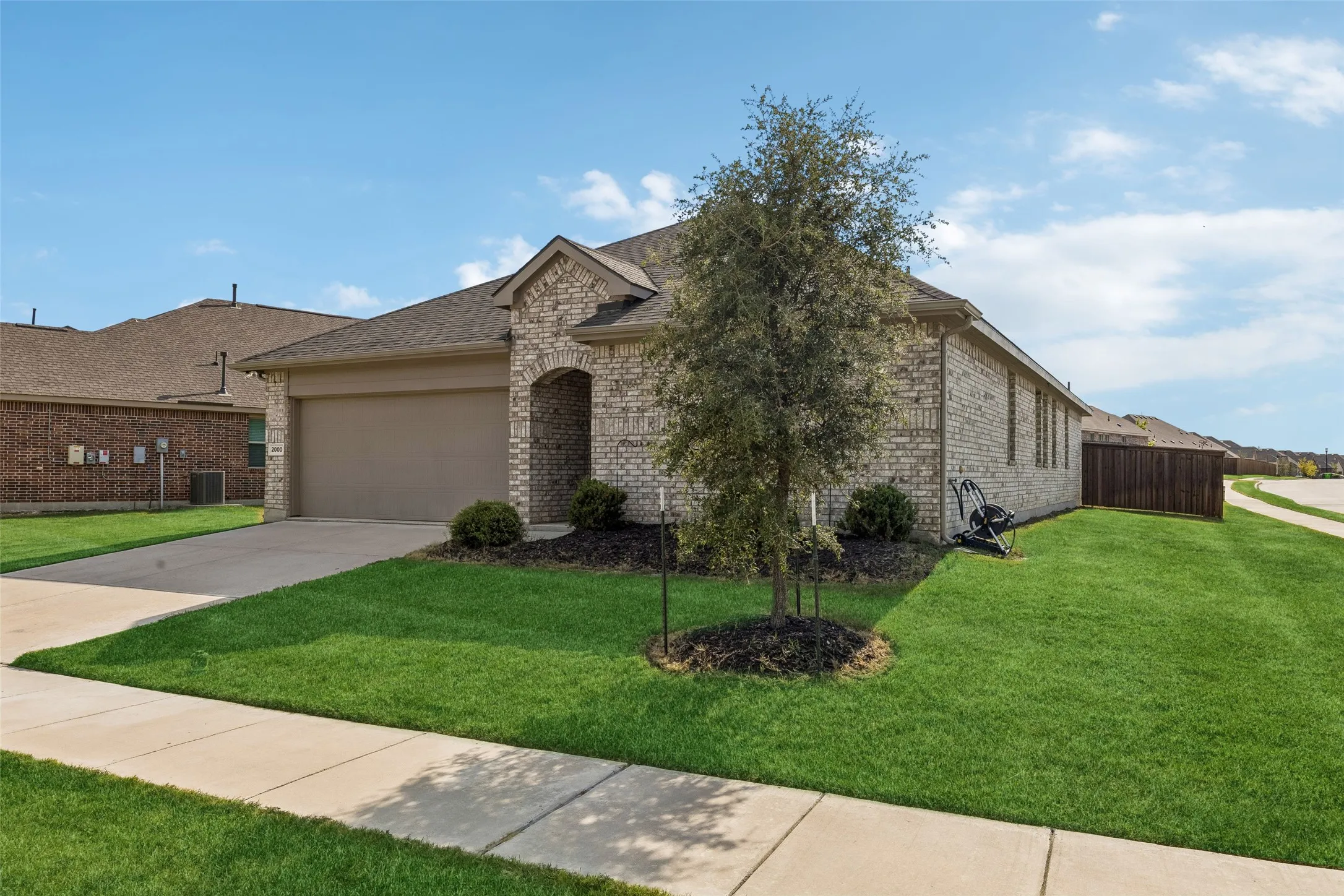 Single Family Residence For Sale in Denton County , 2000 Angus Drive, Little Elm, Texas 75068, 4 Bedroom, 2 Bathroom, 2 Garage spaces, 2,011 Sqft, built in 2020, mls#21383183, Real Estate Agent in Little Elm, Homes For Sale in Denton county, Homes For Sale in Little Elm, Realtor in Little Elm Texas, Real Estate Brokerage Independent Realty Texas, Luminita Cordes Realtor