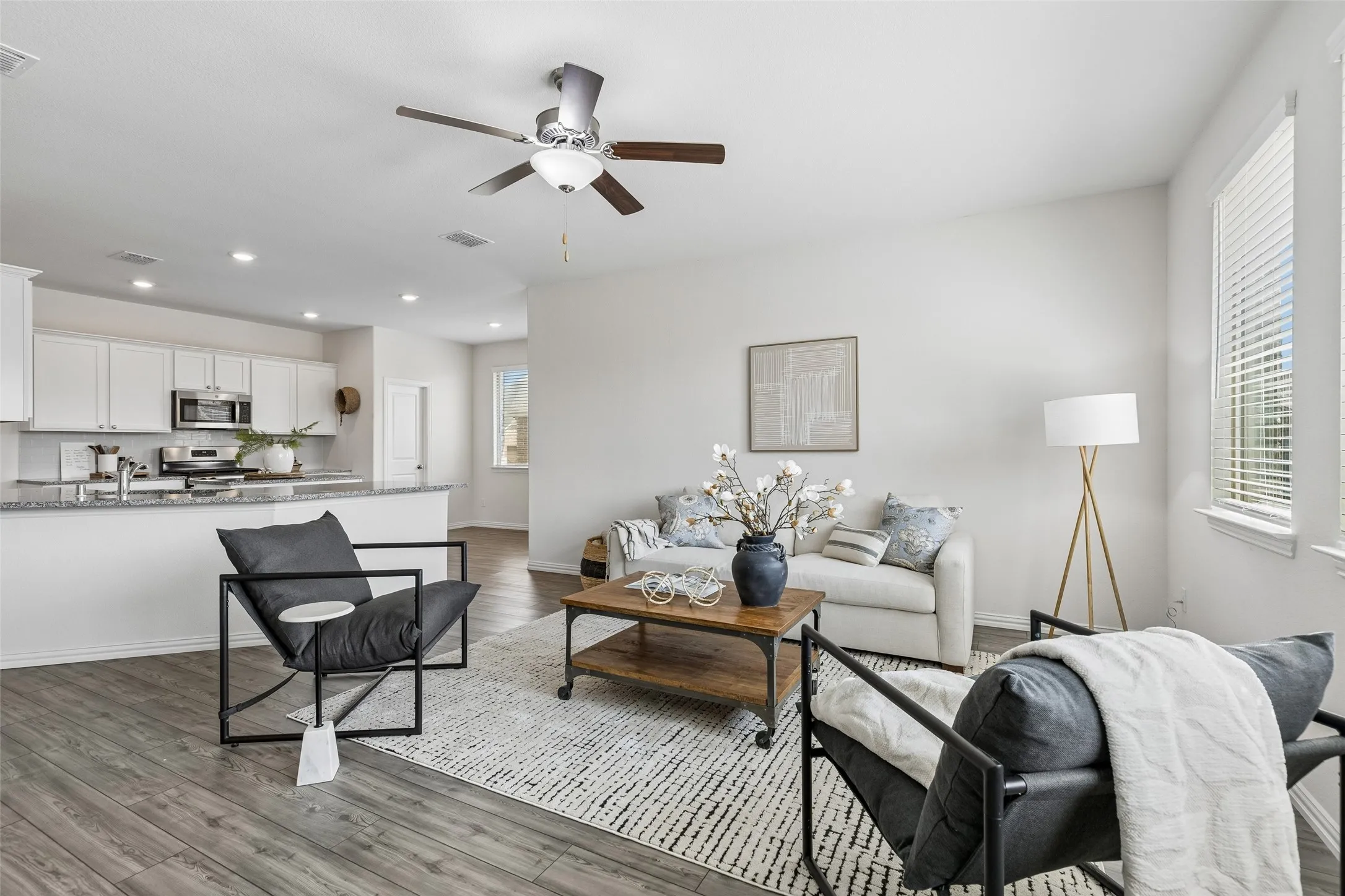 Single Family Residence For Sale in Denton County , 2000 Angus Drive, Little Elm, Texas 75068, 4 Bedroom, 2 Bathroom, 2 Garage spaces, 2,011 Sqft, built in 2020, mls#21383183, Real Estate Agent in Little Elm, Homes For Sale in Denton county, Homes For Sale in Little Elm, Realtor in Little Elm Texas, Real Estate Brokerage Independent Realty Texas, Luminita Cordes Realtor