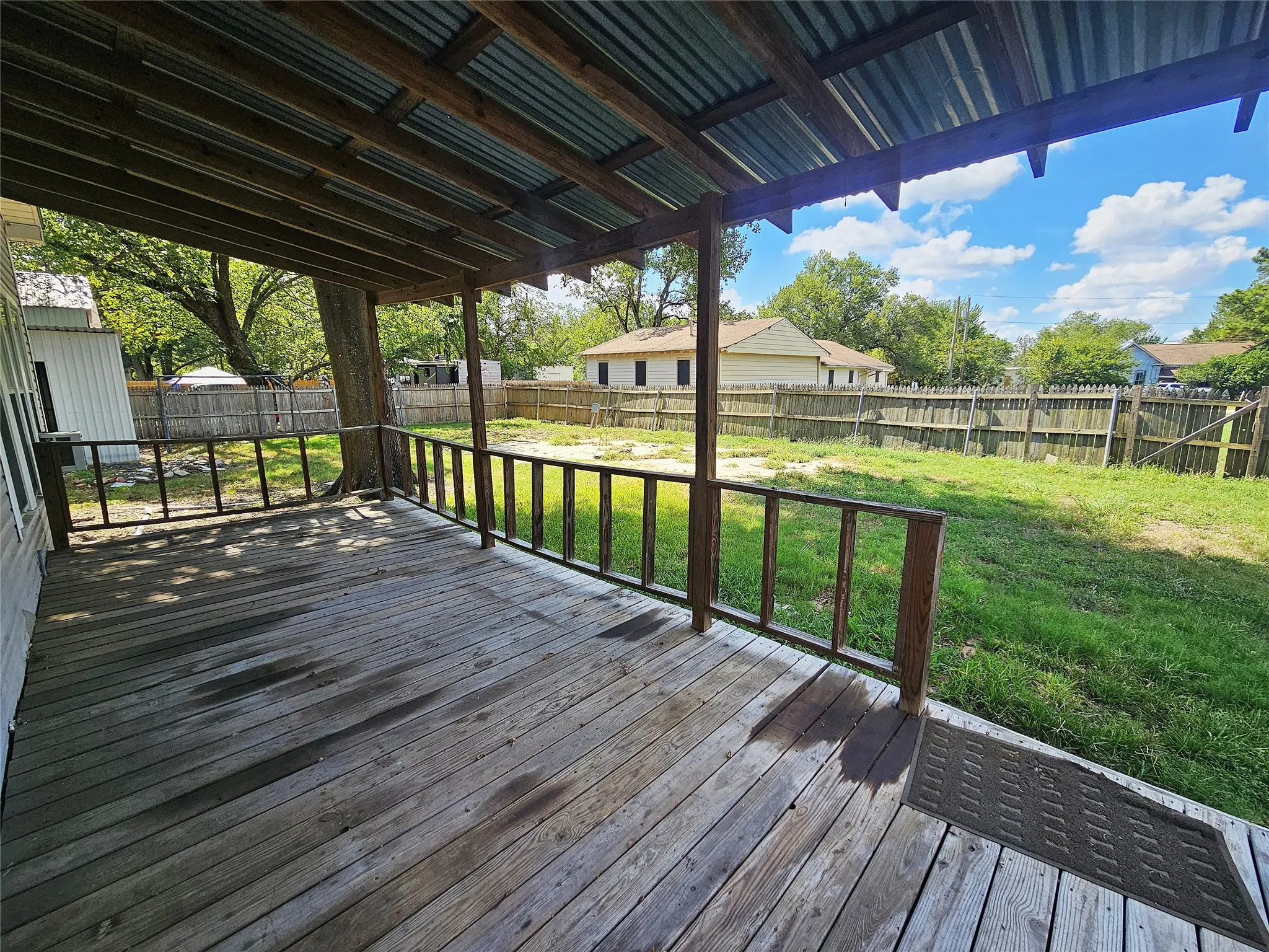 Single Family Residence For Sale in Limestone County , 402 E State Street, Groesbeck, Texas 76642, 3 Bedroom, 2 Bathroom, Garage spaces, 1,812 Sqft, built in 0, mls#21383081, Real Estate Agent in Groesbeck, Homes For Sale in Limestone county, Homes For Sale in Groesbeck, Realtor in Groesbeck Texas, Real Estate Brokerage Independent Realty Texas, Luminita Cordes Realtor