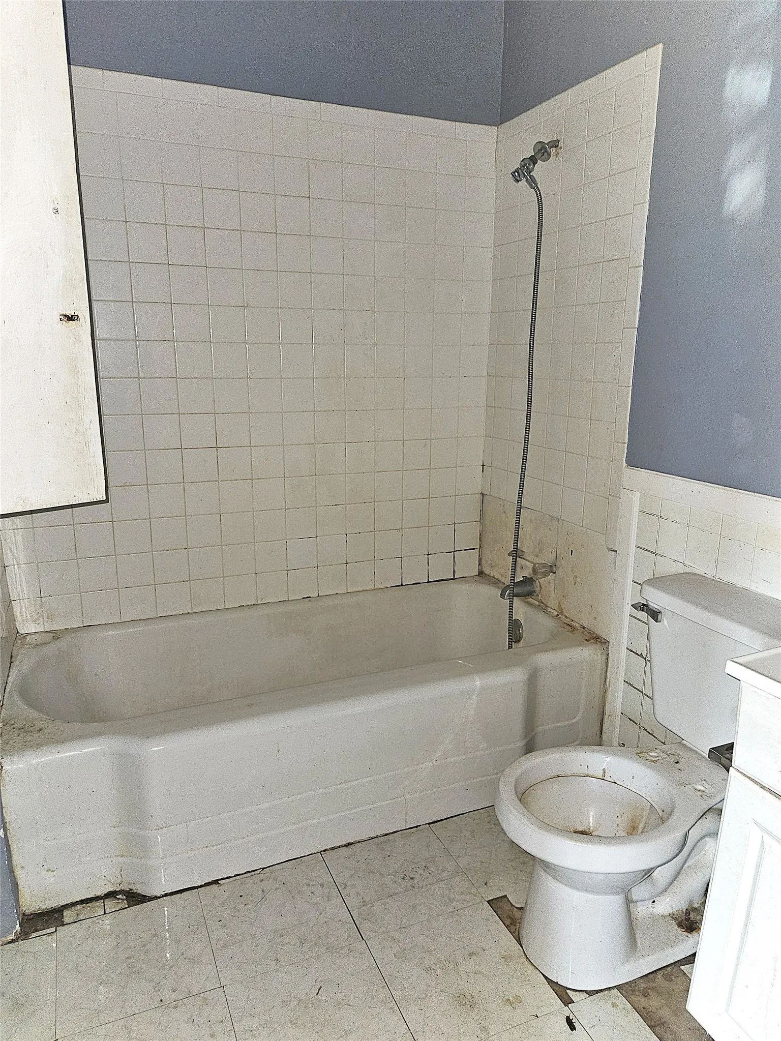 Single Family Residence For Sale in Limestone County , 402 E State Street, Groesbeck, Texas 76642, 3 Bedroom, 2 Bathroom, Garage spaces, 1,812 Sqft, built in 0, mls#21383081, Real Estate Agent in Groesbeck, Homes For Sale in Limestone county, Homes For Sale in Groesbeck, Realtor in Groesbeck Texas, Real Estate Brokerage Independent Realty Texas, Luminita Cordes Realtor