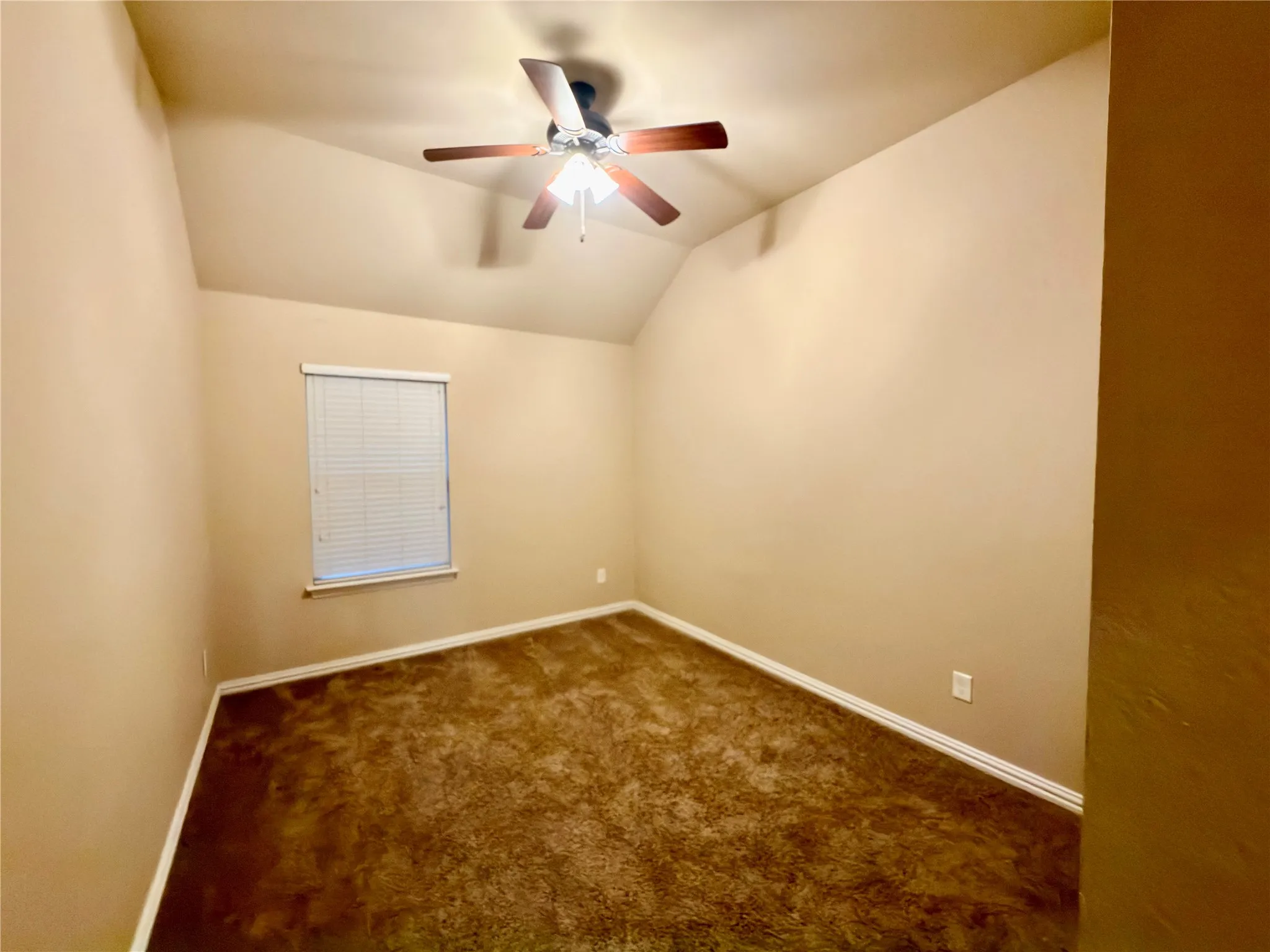 Single Family Residence For Rent in Tarrant County , 7421 Innisbrook Lane, Fort Worth, Texas 76179, 4 Bedroom, 2 Bathroom, 2 Garage spaces, 2,073 Sqft, built in 2015, mls#21383341, Real Estate Agent in Fort Worth, Homes For Rent in Tarrant county, Homes For Rent in Fort Worth, Realtor in Fort Worth Texas, Real Estate Brokerage Independent Realty Texas, Luminita Cordes Realtor