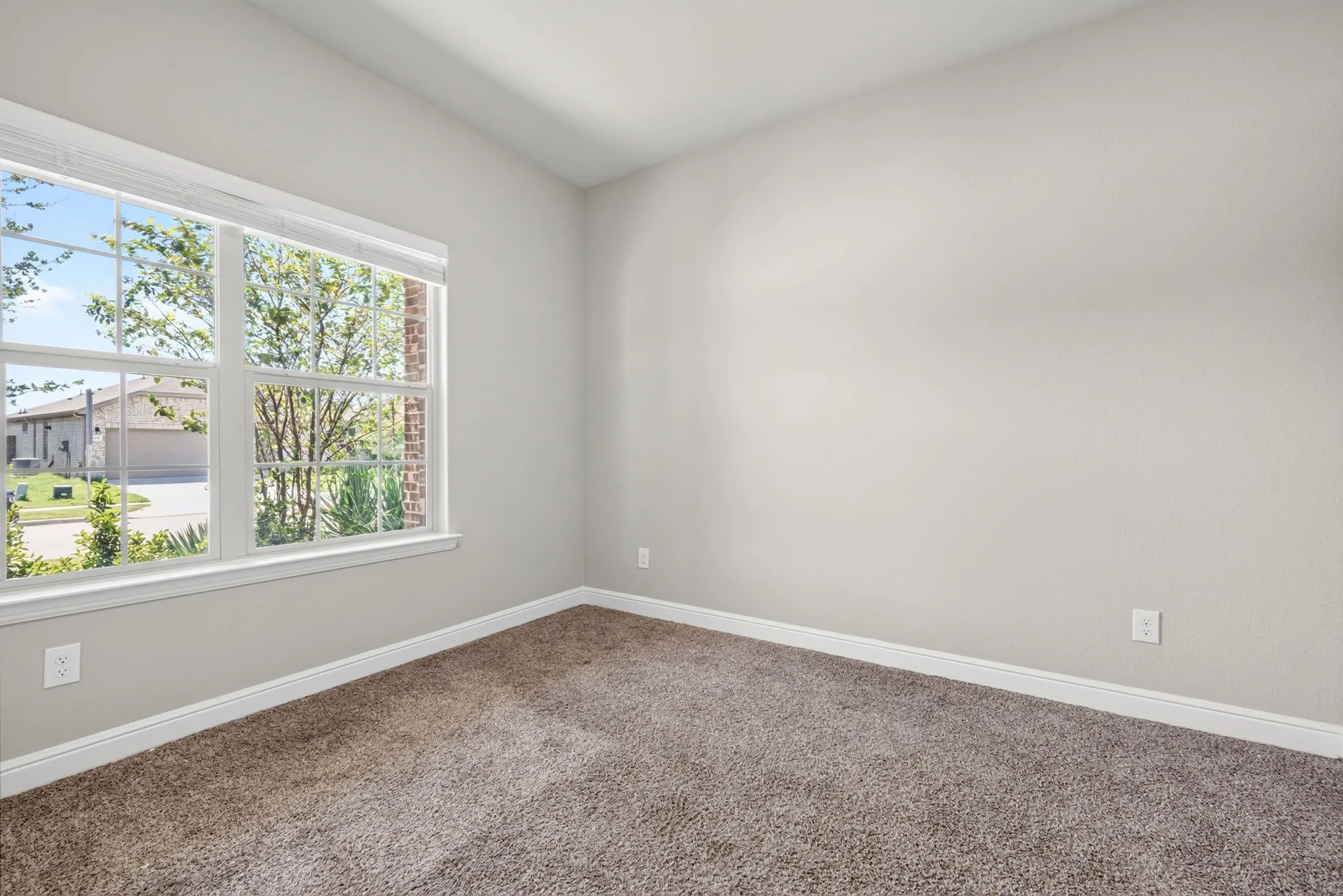 Single Family Residence For Rent in Denton County , 841 Blackhorse Trail, Fort Worth, Texas 76247, 4 Bedroom, 2 Bathroom, 2 Garage spaces, 1,849 Sqft, built in 2021, mls#21383332, Real Estate Agent in Fort Worth, Homes For Rent in Denton county, Homes For Rent in Fort Worth, Realtor in Fort Worth Texas, Real Estate Brokerage Independent Realty Texas, Luminita Cordes Realtor