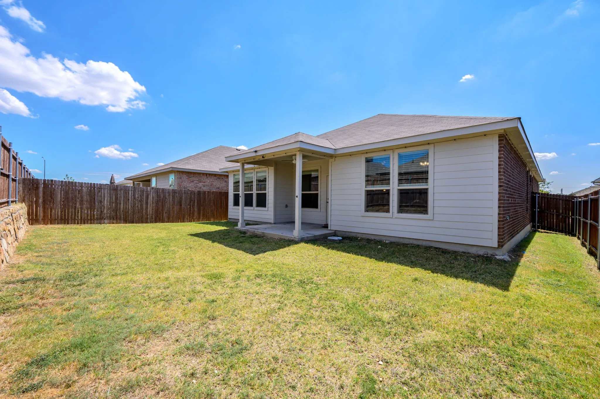 Single Family Residence For Rent in Denton County , 841 Blackhorse Trail, Fort Worth, Texas 76247, 4 Bedroom, 2 Bathroom, 2 Garage spaces, 1,849 Sqft, built in 2021, mls#21383332, Real Estate Agent in Fort Worth, Homes For Rent in Denton county, Homes For Rent in Fort Worth, Realtor in Fort Worth Texas, Real Estate Brokerage Independent Realty Texas, Luminita Cordes Realtor