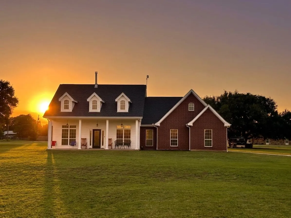 Single Family Residence For Sale in Brown County , 3519 A Longhorn Lane, Brownwood, Texas 76801, 3 Bedroom, 2 Bathroom, 2 Garage spaces, 1,534 Sqft, built in 2011, mls#21383346, Real Estate Agent in Brownwood, Homes For Sale in Brown county, Homes For Sale in Brownwood, Realtor in Brownwood Texas, Real Estate Brokerage Independent Realty Texas, Luminita Cordes Realtor