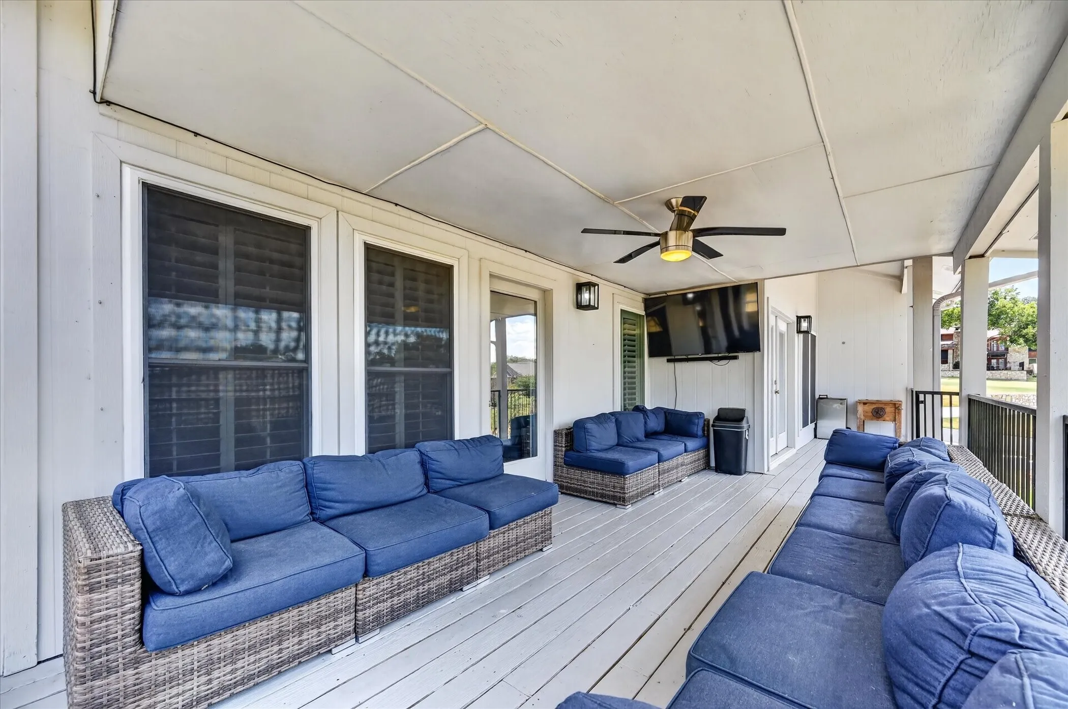 Single Family Residence For Sale in Tarrant County , 7624 Skylake Drive, Fort Worth, Texas 76179, 3 Bedroom, 3 Bathroom, 2 Garage spaces, 3,123 Sqft, built in 1985, mls#21382366, Real Estate Agent in Fort Worth, Homes For Sale in Tarrant county, Homes For Sale in Fort Worth, Realtor in Fort Worth Texas, Real Estate Brokerage Independent Realty Texas, Luminita Cordes Realtor