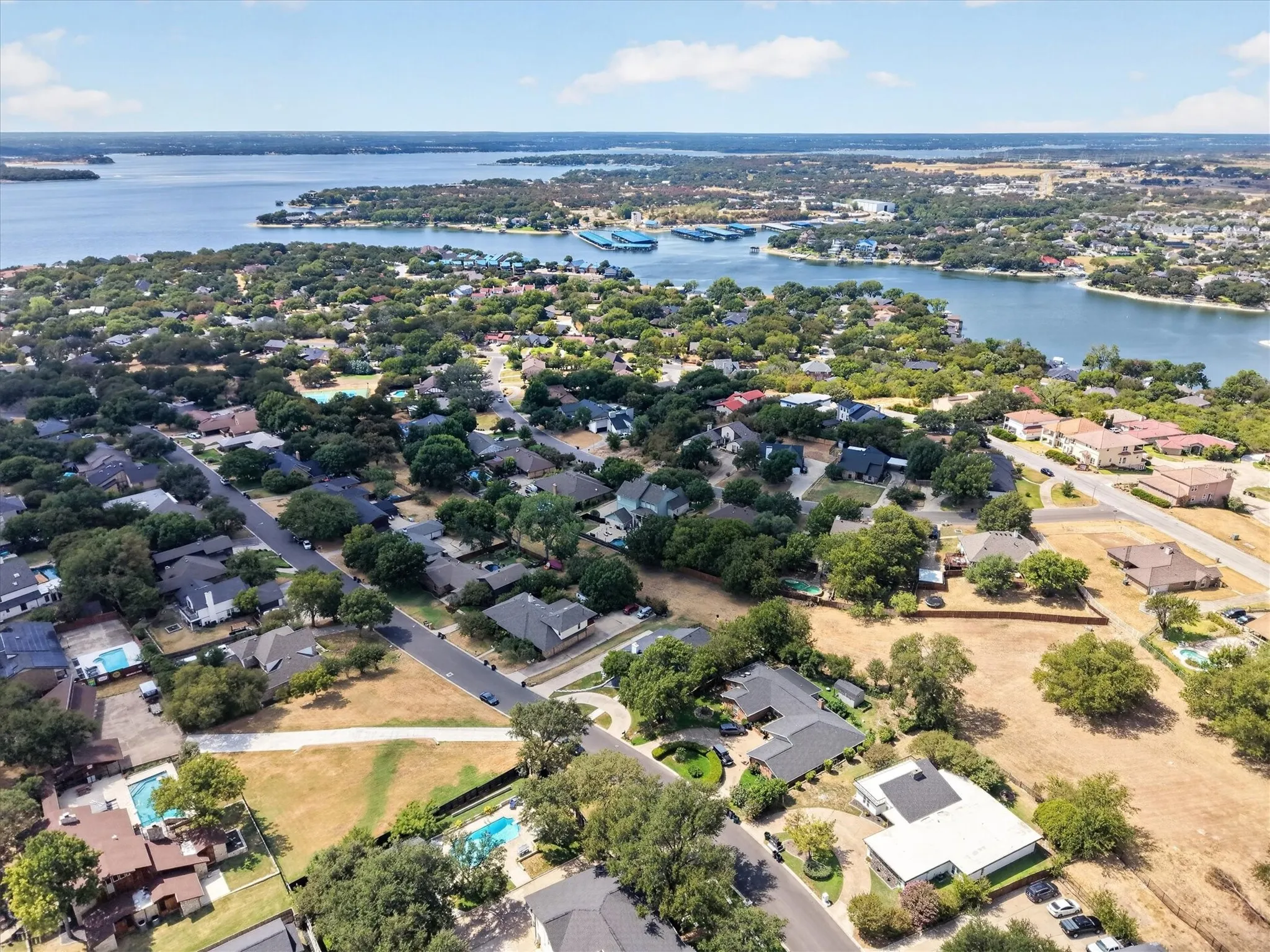 Single Family Residence For Sale in Tarrant County , 7624 Skylake Drive, Fort Worth, Texas 76179, 3 Bedroom, 3 Bathroom, 2 Garage spaces, 3,123 Sqft, built in 1985, mls#21382366, Real Estate Agent in Fort Worth, Homes For Sale in Tarrant county, Homes For Sale in Fort Worth, Realtor in Fort Worth Texas, Real Estate Brokerage Independent Realty Texas, Luminita Cordes Realtor