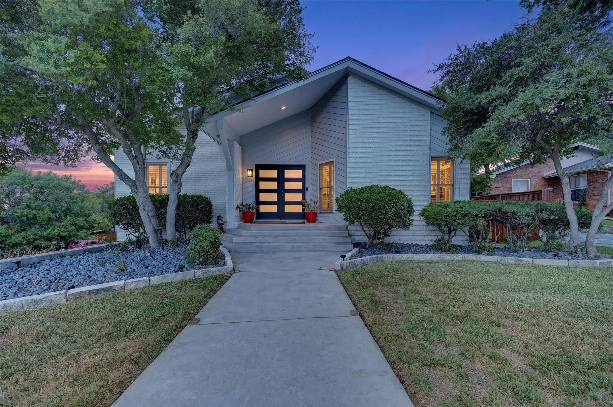 Single Family Residence For Sale in Tarrant County , 7624 Skylake Drive, Fort Worth, Texas 76179, 3 Bedroom, 3 Bathroom, 2 Garage spaces, 3,123 Sqft, built in 1985, mls#21382366, Real Estate Agent in Fort Worth, Homes For Sale in Tarrant county, Homes For Sale in Fort Worth, Realtor in Fort Worth Texas, Real Estate Brokerage Independent Realty Texas, Luminita Cordes Realtor