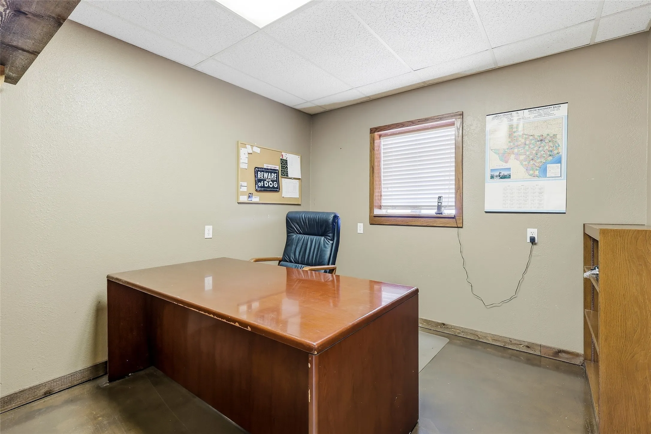 Business For Sale in Tarrant County , 1520 Southeast Parkway, Azle, Texas 76020, 0, 0, Garage spaces, 4,180 Sqft, built in 1996, mls#21364086, Real Estate Agent in Azle, Homes For Sale in Tarrant county, Homes For Sale in Azle, Realtor in Azle Texas, Real Estate Brokerage Independent Realty Texas, Luminita Cordes Realtor