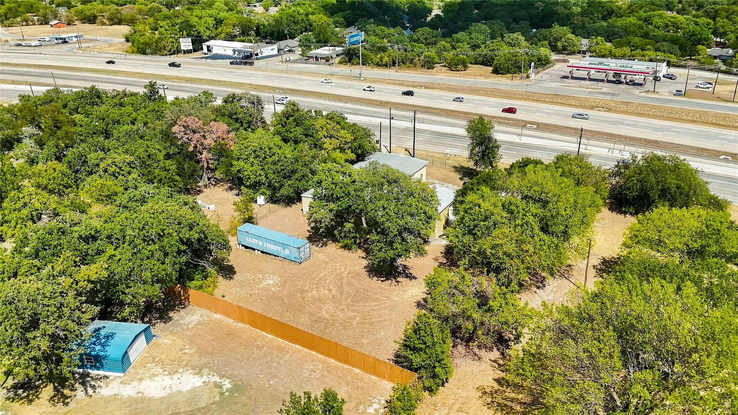 Business For Sale in Tarrant County , 1520 Southeast Parkway, Azle, Texas 76020, 0, 0, Garage spaces, 4,180 Sqft, built in 1996, mls#21364086, Real Estate Agent in Azle, Homes For Sale in Tarrant county, Homes For Sale in Azle, Realtor in Azle Texas, Real Estate Brokerage Independent Realty Texas, Luminita Cordes Realtor