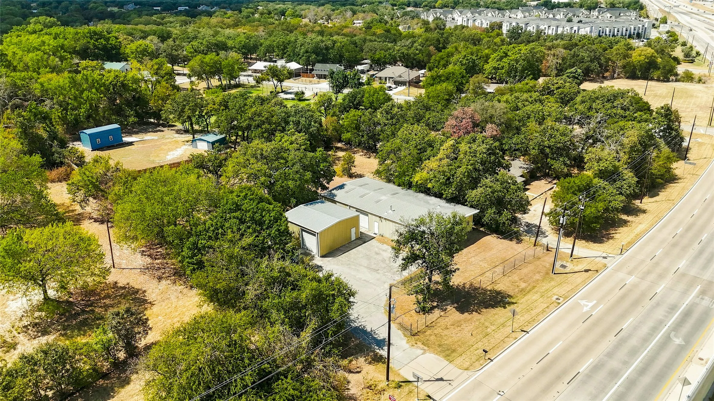 Business For Sale in Tarrant County , 1520 Southeast Parkway, Azle, Texas 76020, 0, 0, Garage spaces, 4,180 Sqft, built in 1996, mls#21364086, Real Estate Agent in Azle, Homes For Sale in Tarrant county, Homes For Sale in Azle, Realtor in Azle Texas, Real Estate Brokerage Independent Realty Texas, Luminita Cordes Realtor