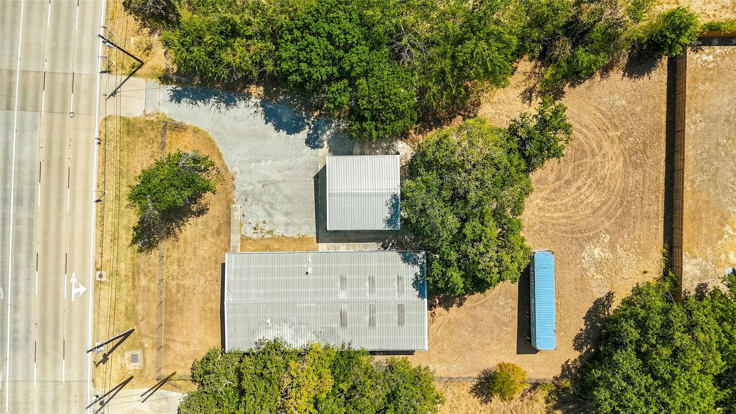 Business For Sale in Tarrant County , 1520 Southeast Parkway, Azle, Texas 76020, 0, 0, Garage spaces, 4,180 Sqft, built in 1996, mls#21364086, Real Estate Agent in Azle, Homes For Sale in Tarrant county, Homes For Sale in Azle, Realtor in Azle Texas, Real Estate Brokerage Independent Realty Texas, Luminita Cordes Realtor
